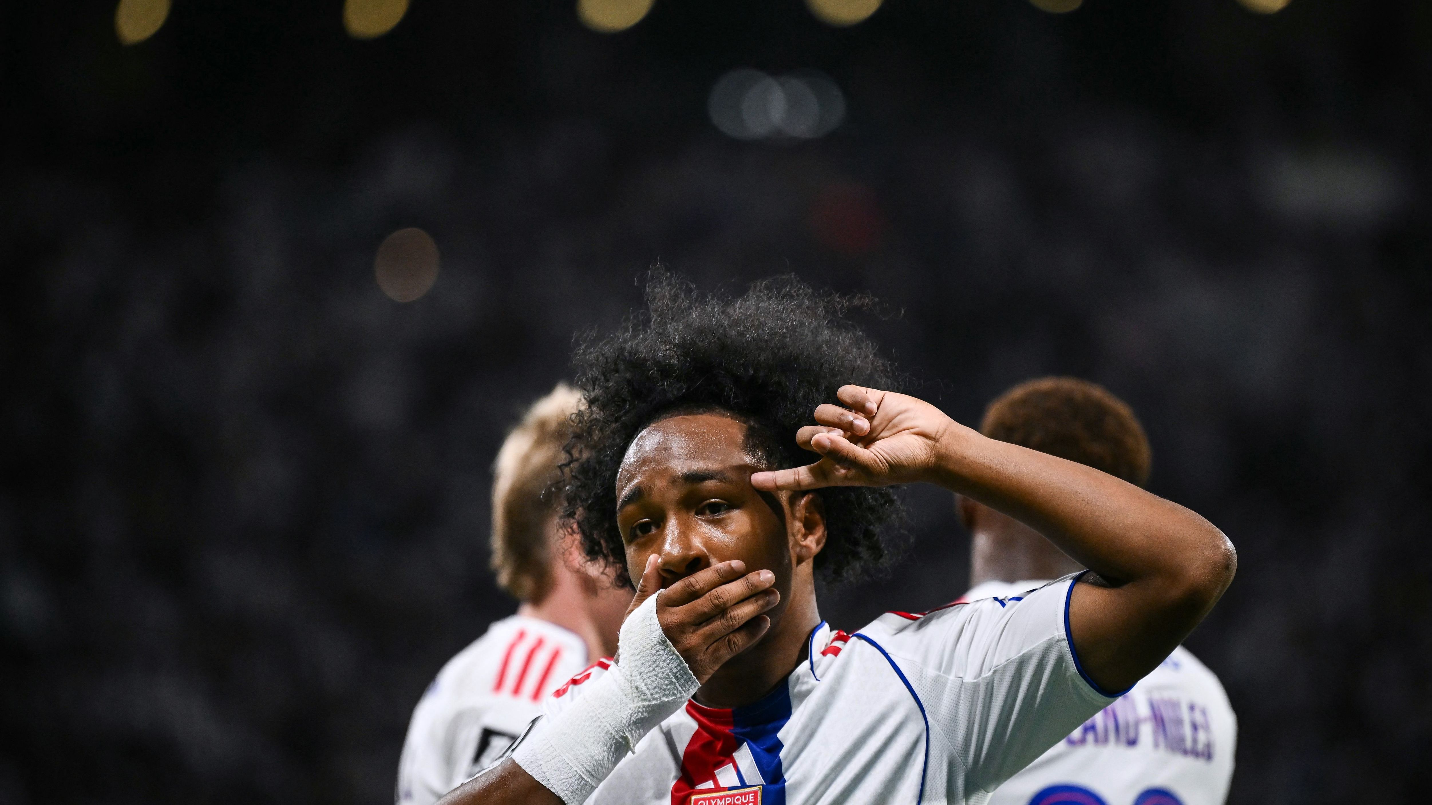 FBL-FRA-LIGUE1-LYON-METZ