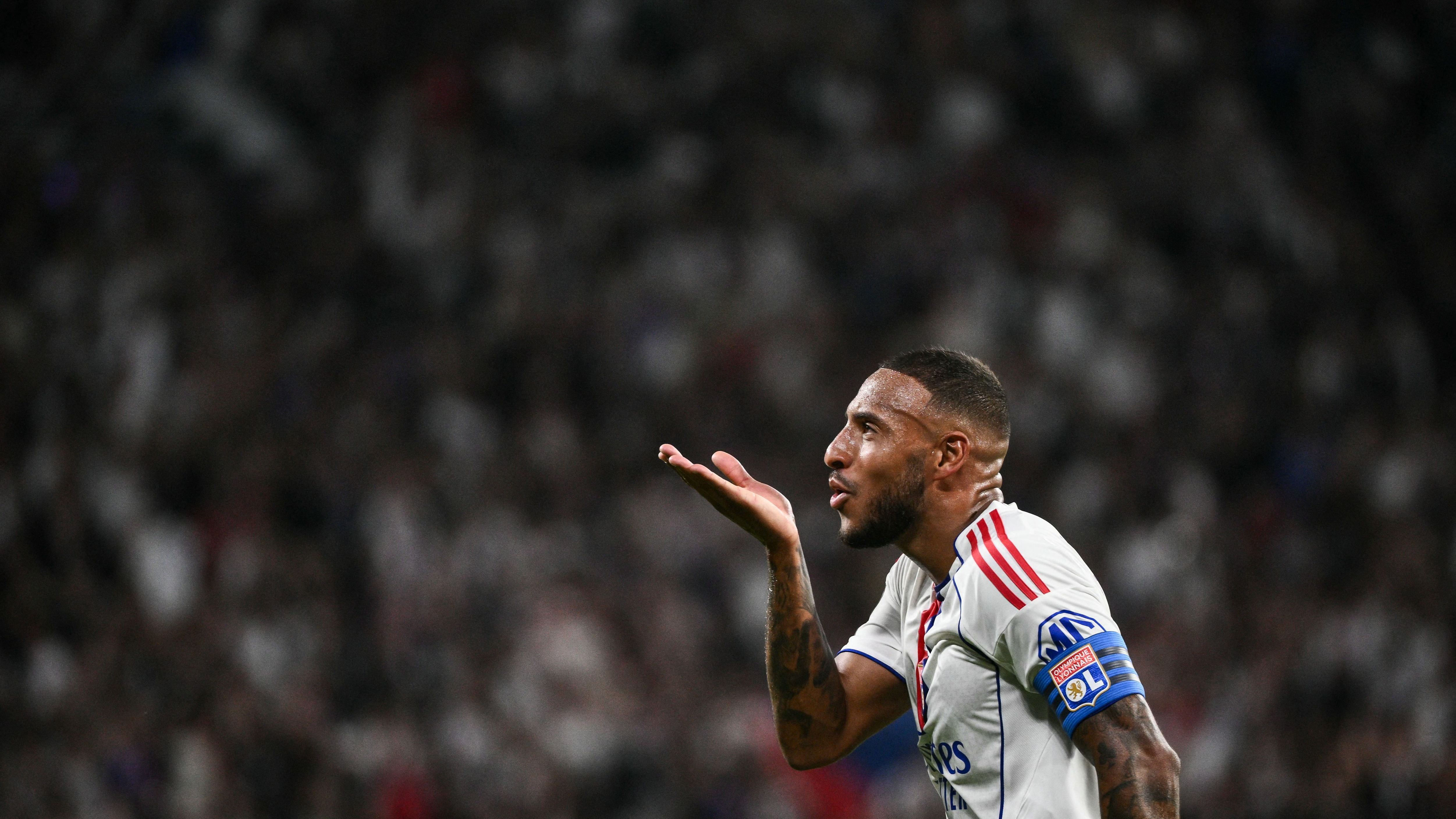 FBL-FRA-LIGUE1-LYON-METZ