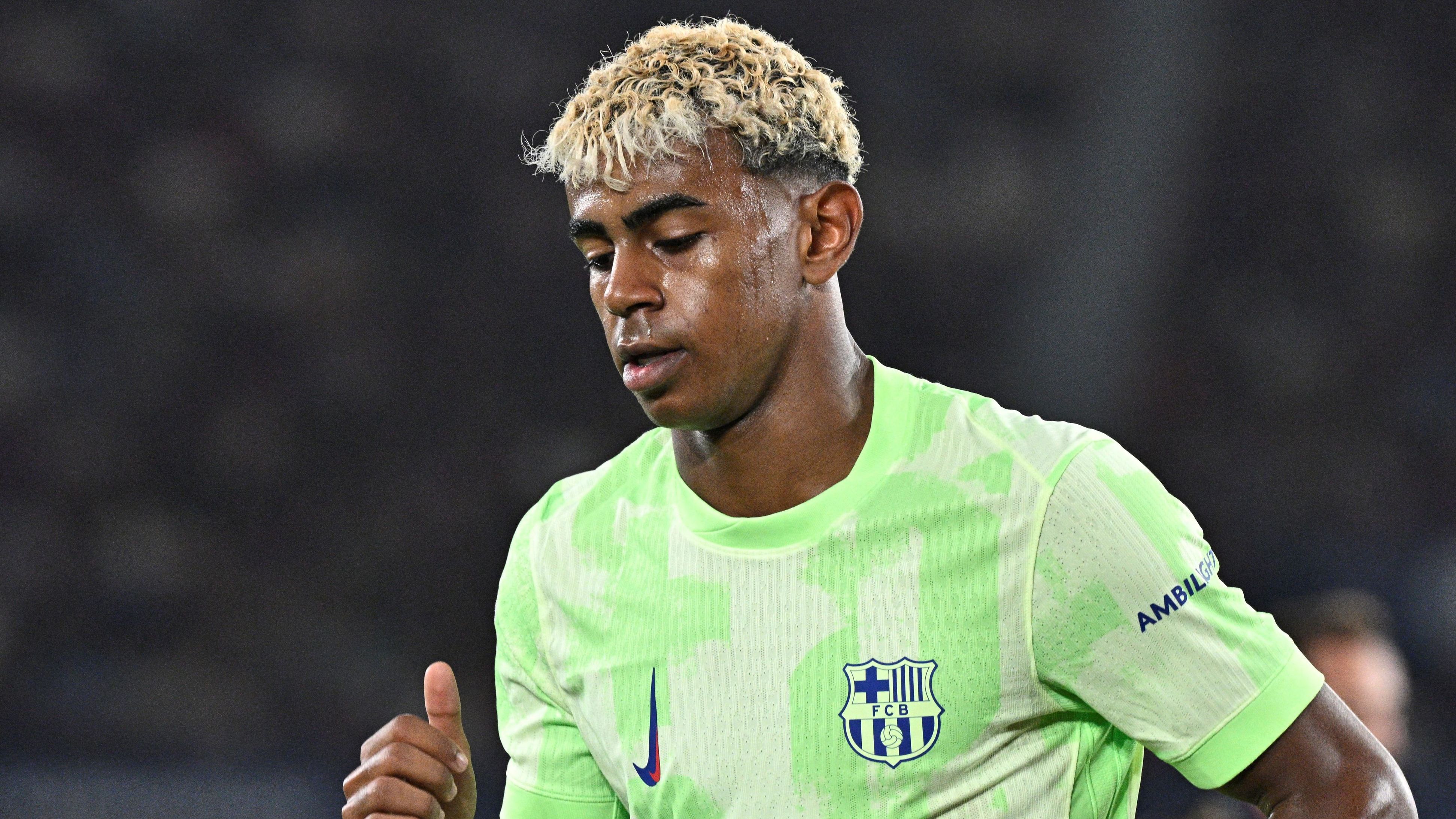 FBL-ESP-LIGA-LEVANTE-BARCELONA