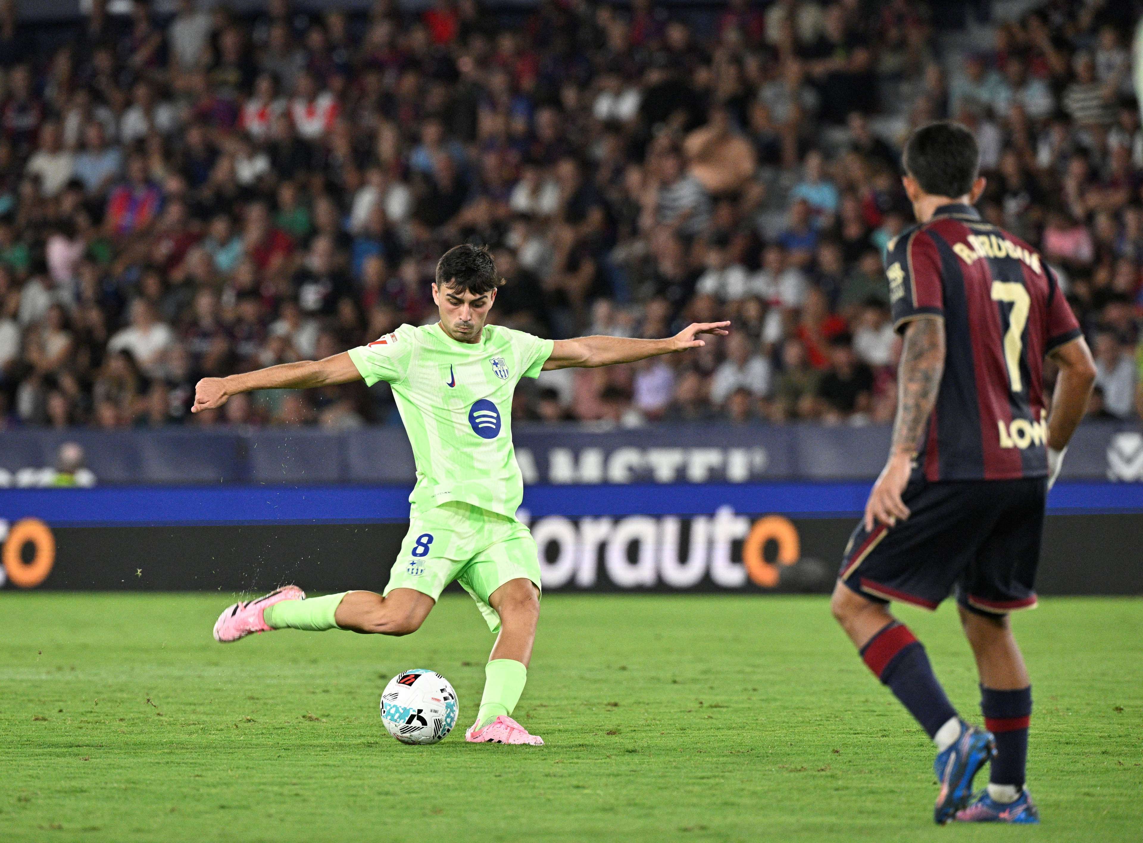 FBL-ESP-LIGA-LEVANTE-BARCELONA