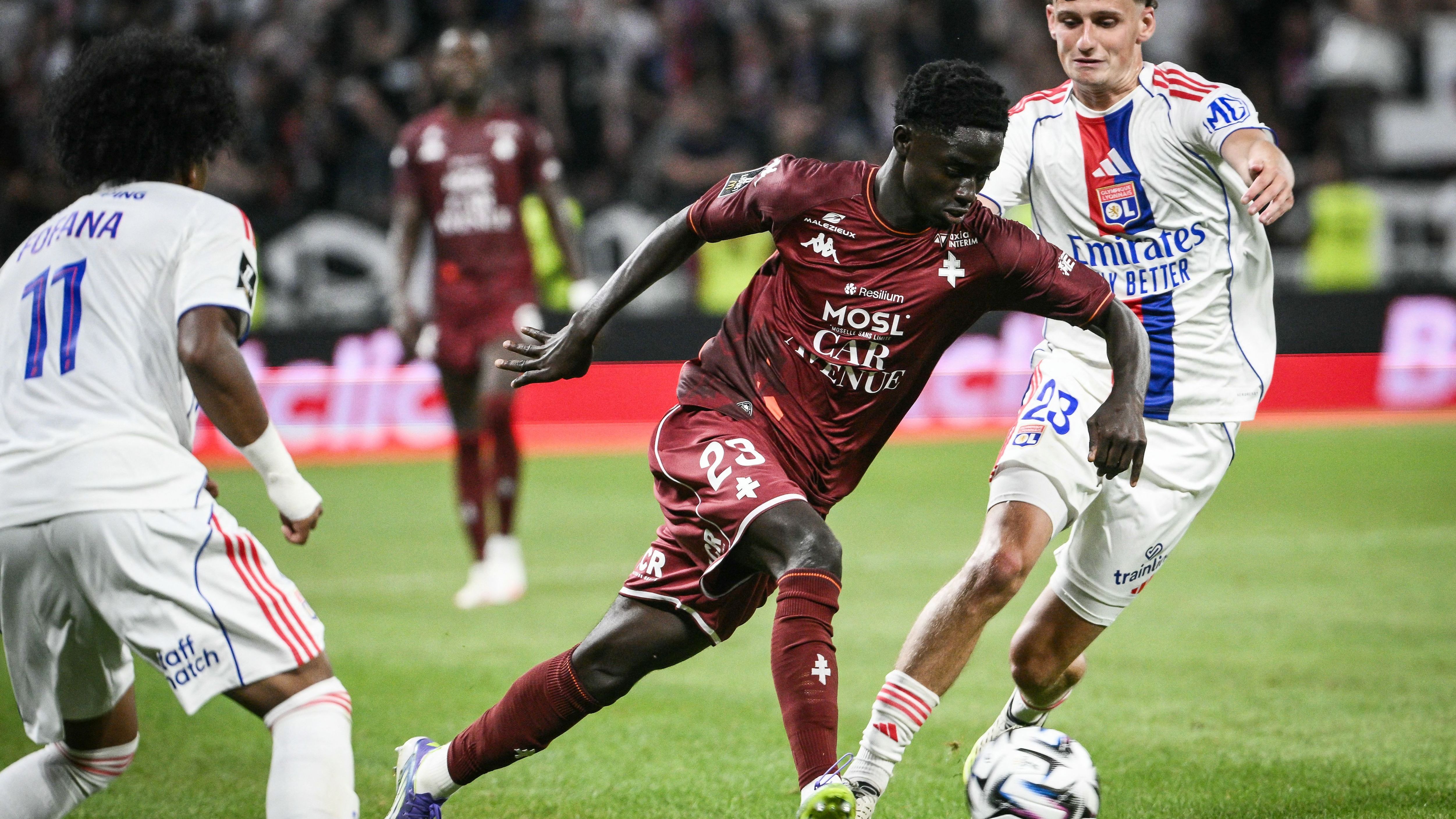 FBL-FRA-LIGUE1-LYON-METZ