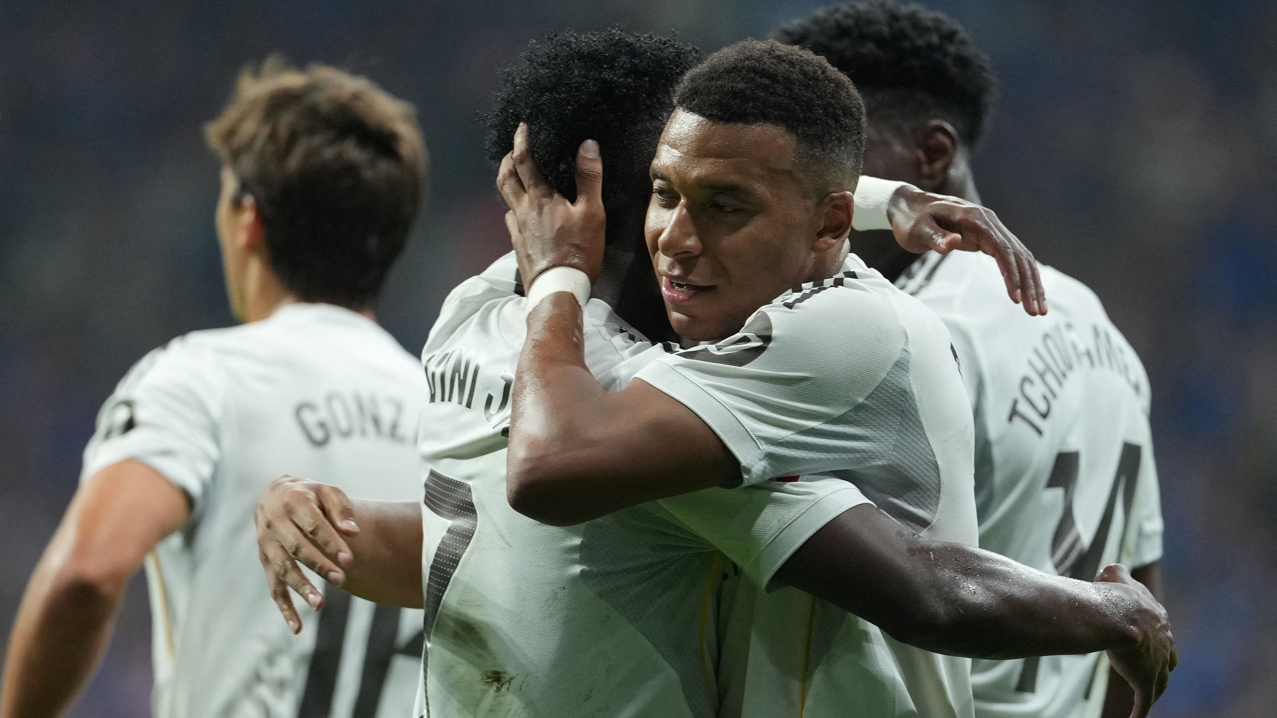 TOPSHOT-FBL-ESP-LIGA-OVIEDO-REAL MADRID