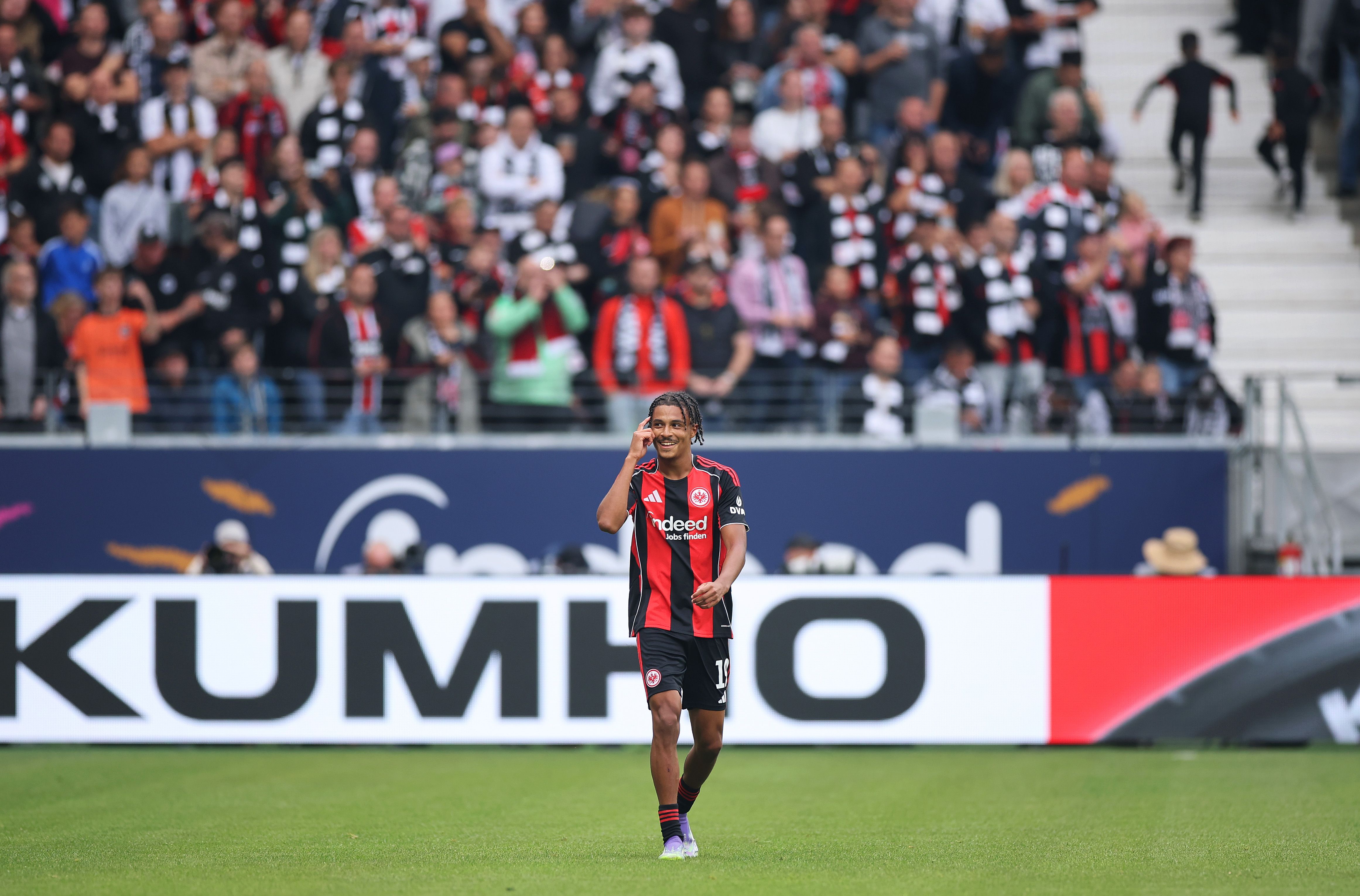 Eintracht Frankfurt v SV Werder Bremen - Bundesliga