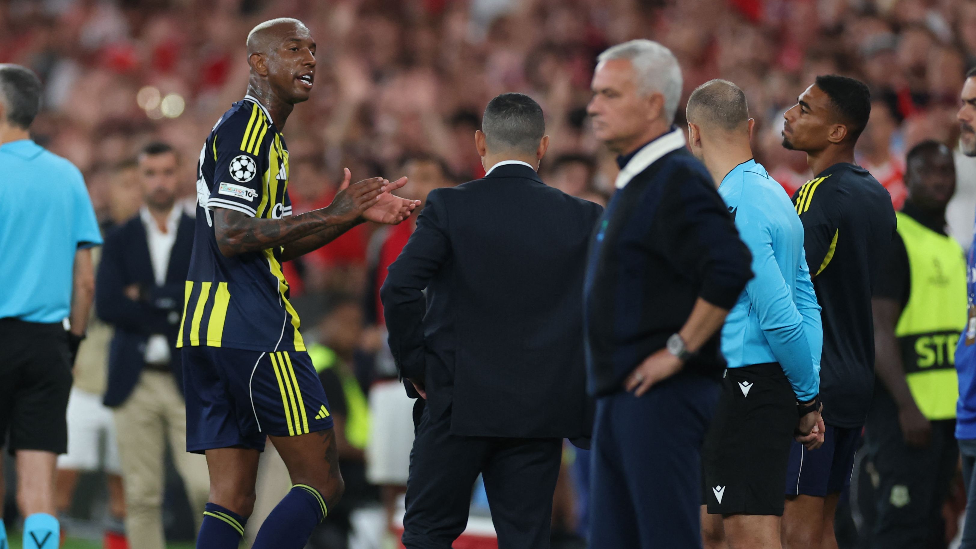 FBL-EUR-C1-PLAY OFF-BENFICA-FENERBAHCE