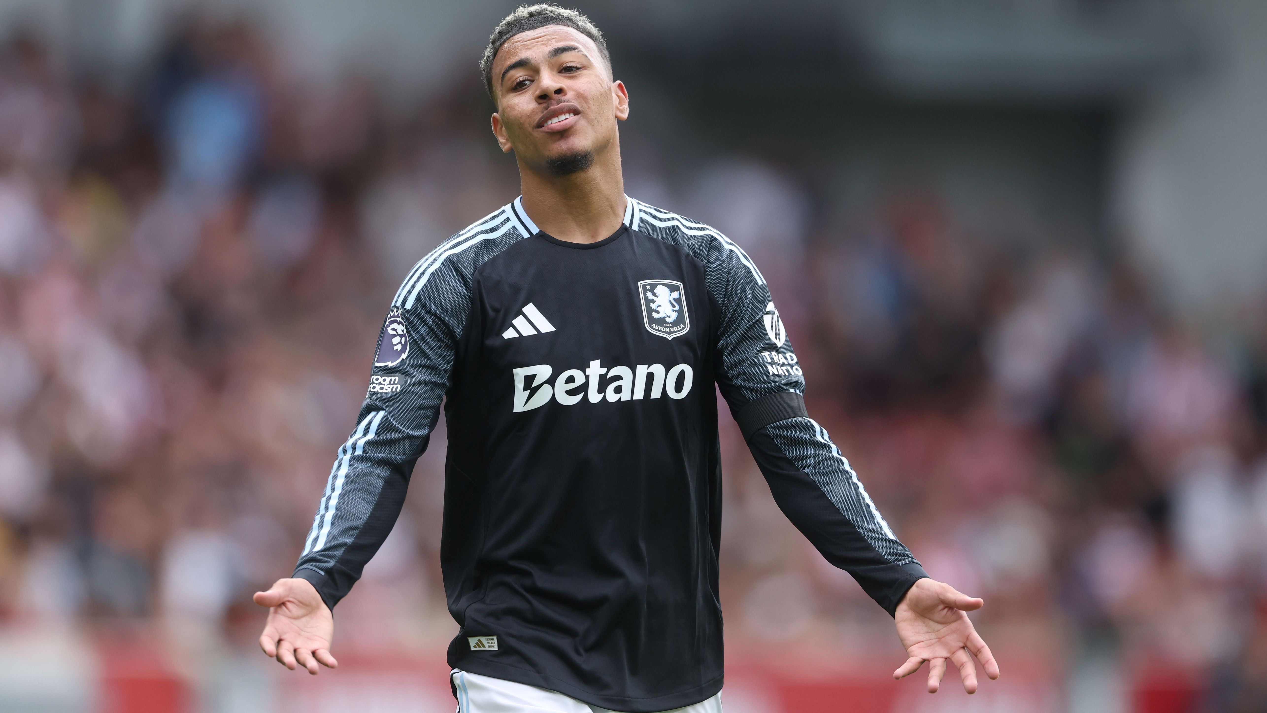 Brentford v Aston Villa - Premier League