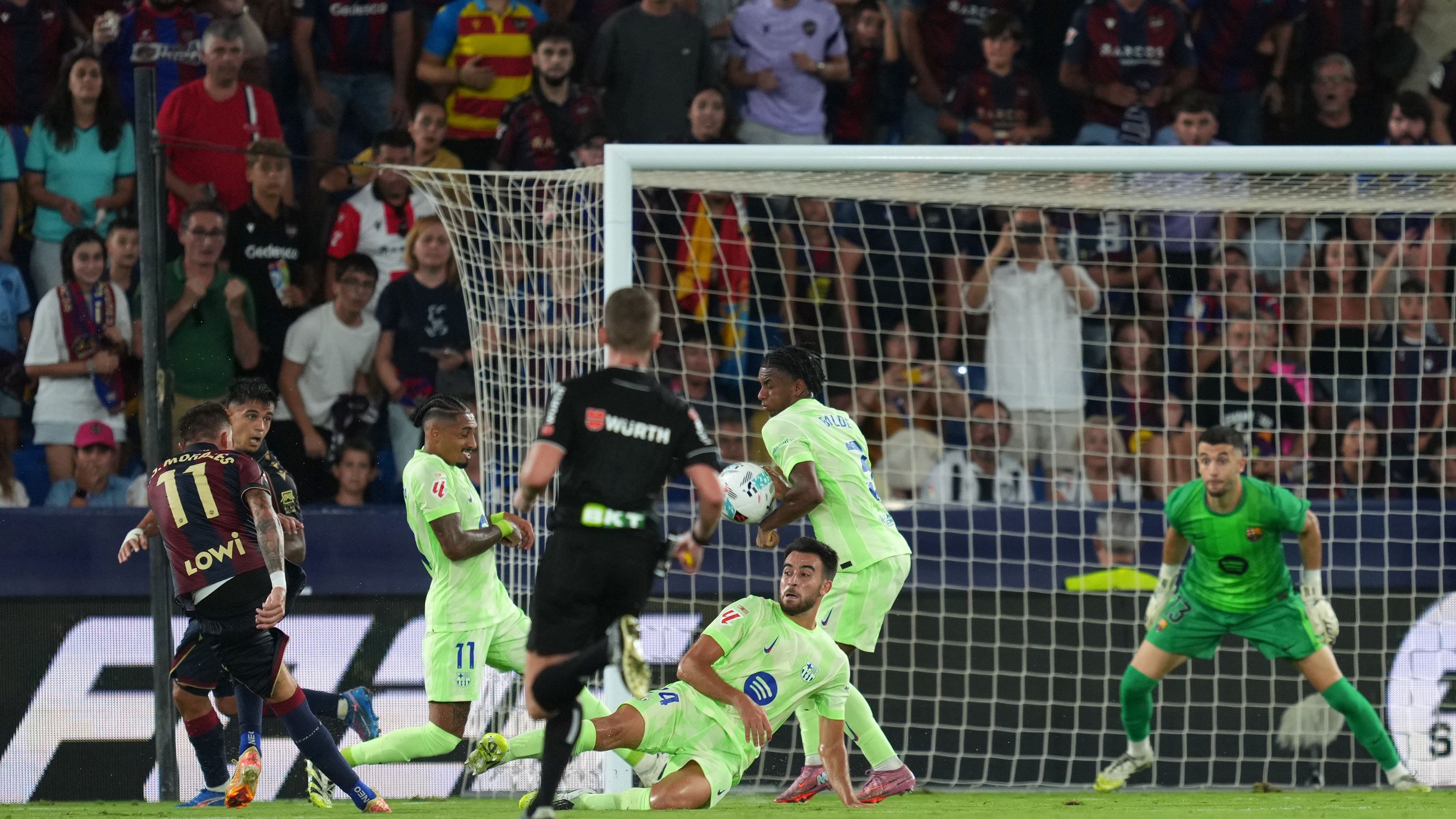 Levante UD v FC Barcelona - LaLiga EA Sports