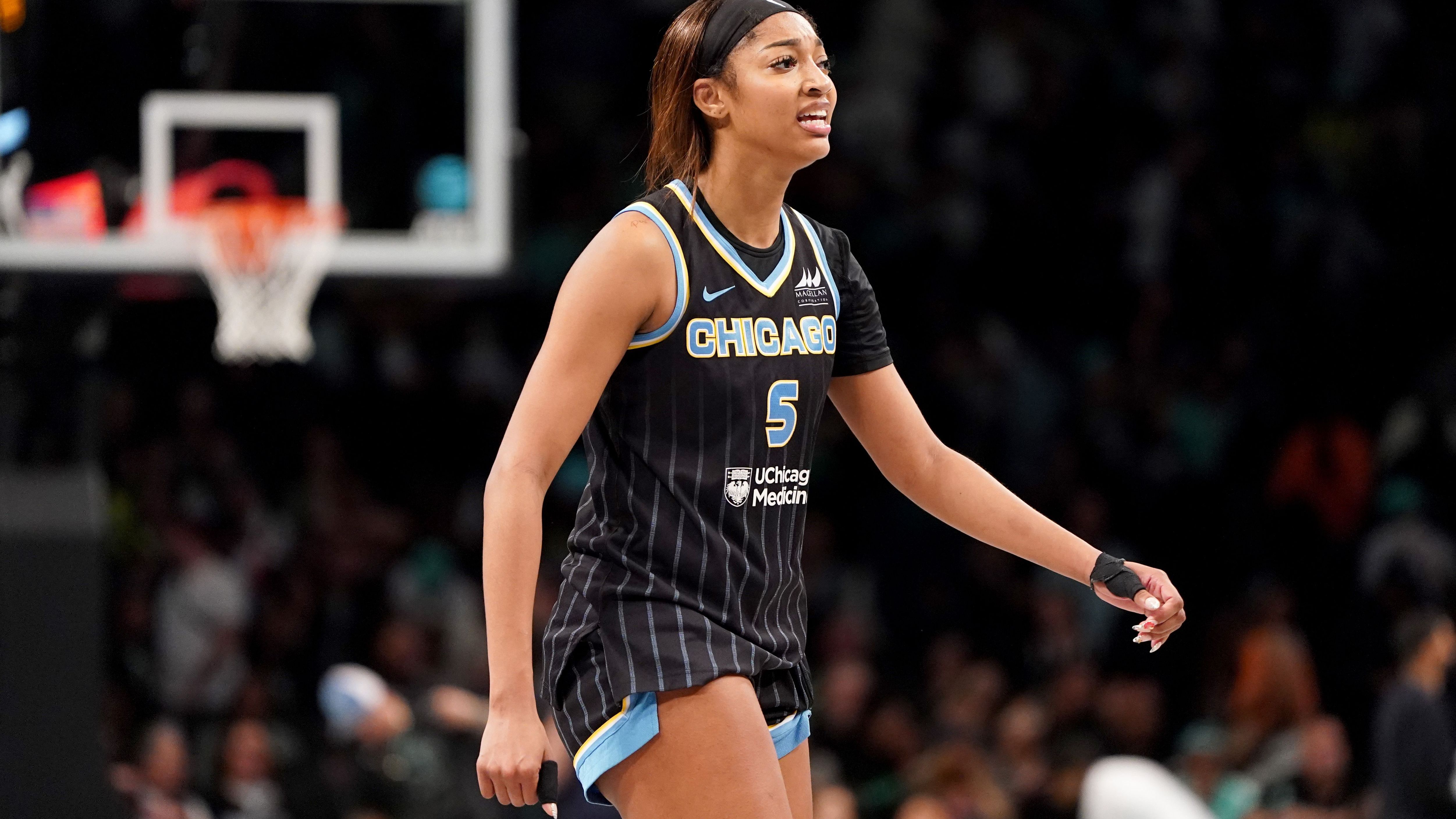 Chicago Sky v New York Liberty