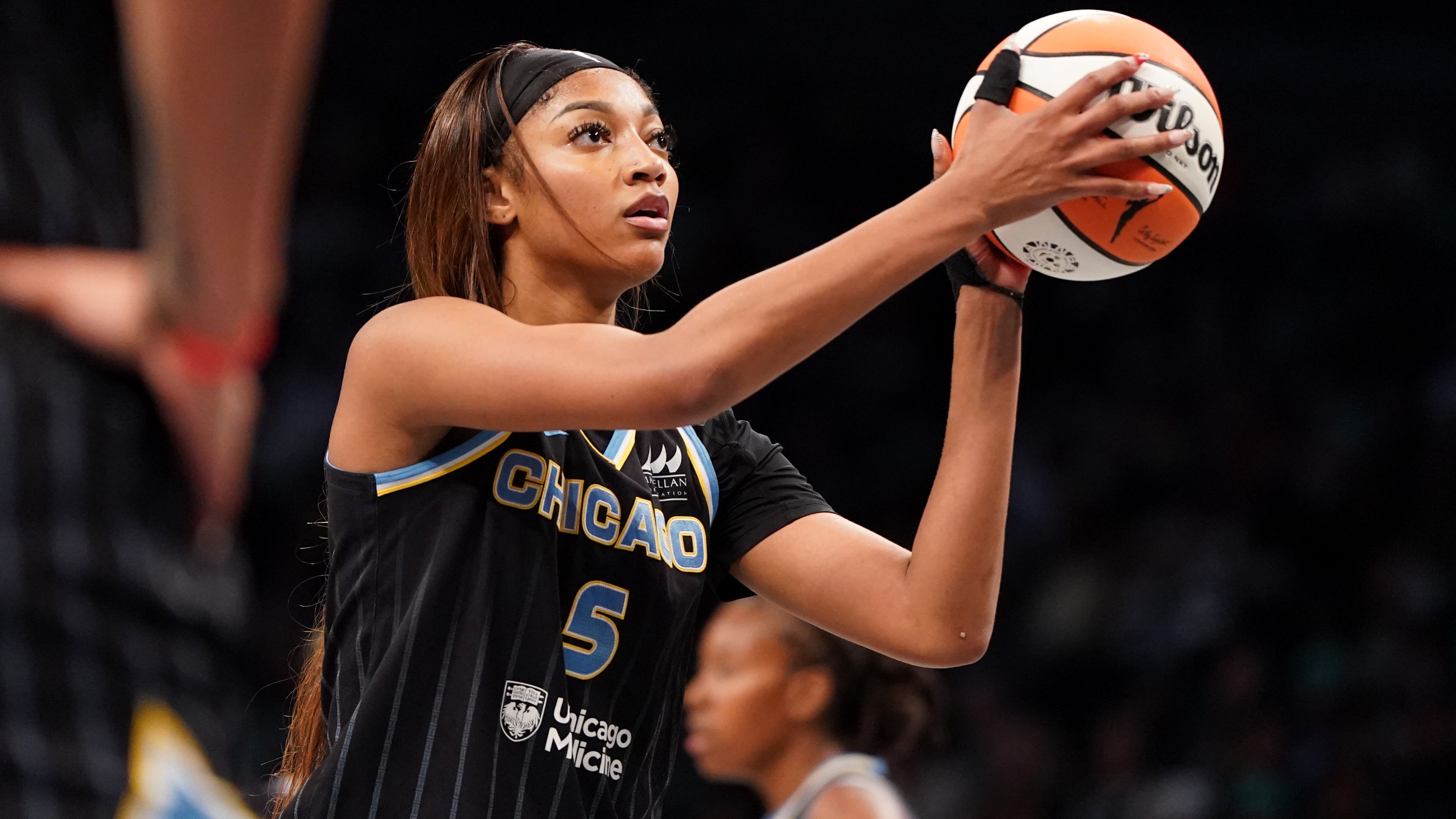 Chicago Sky v New York Liberty