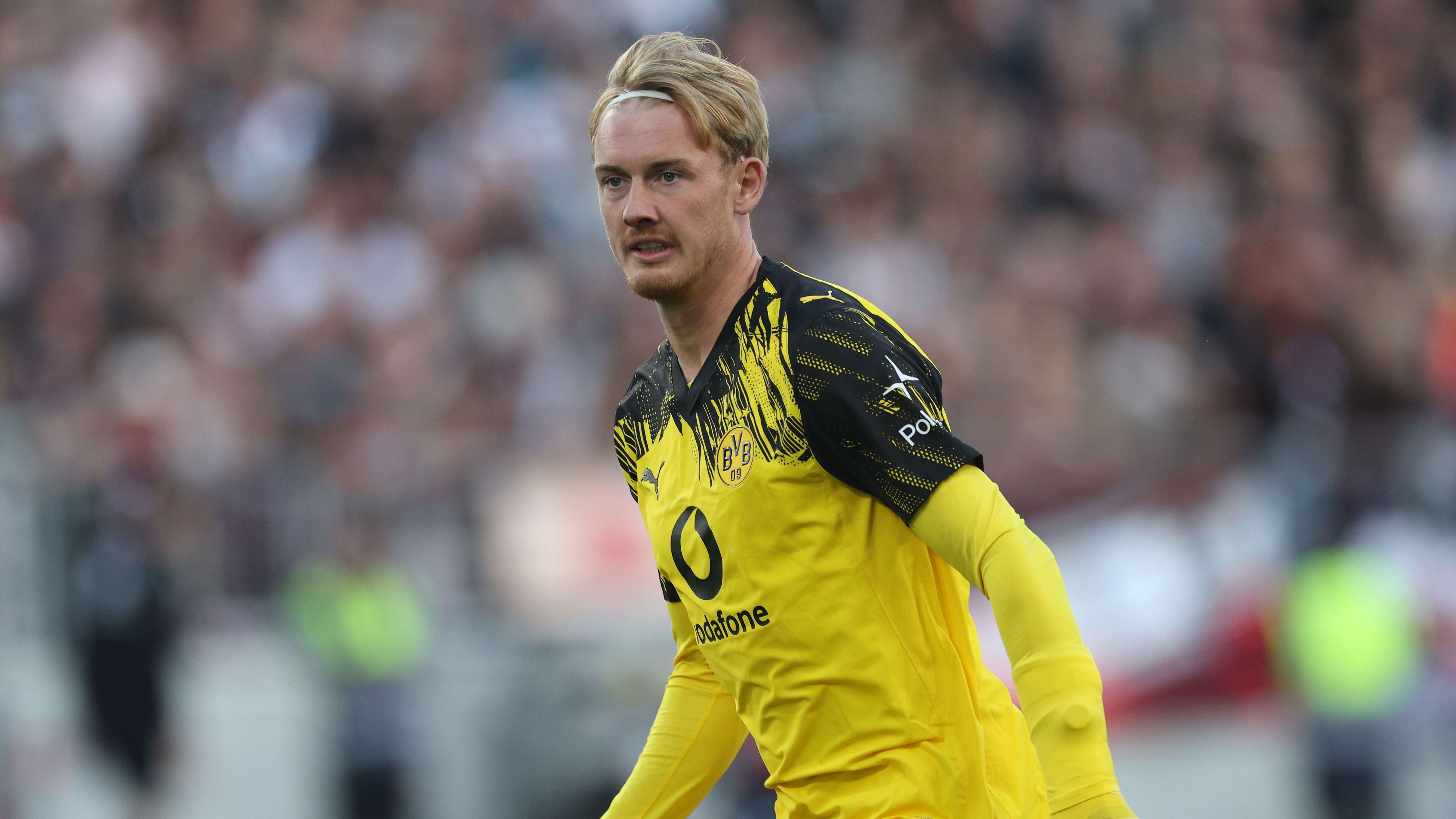 FC St. Pauli v Borussia Dortmund - Bundesliga