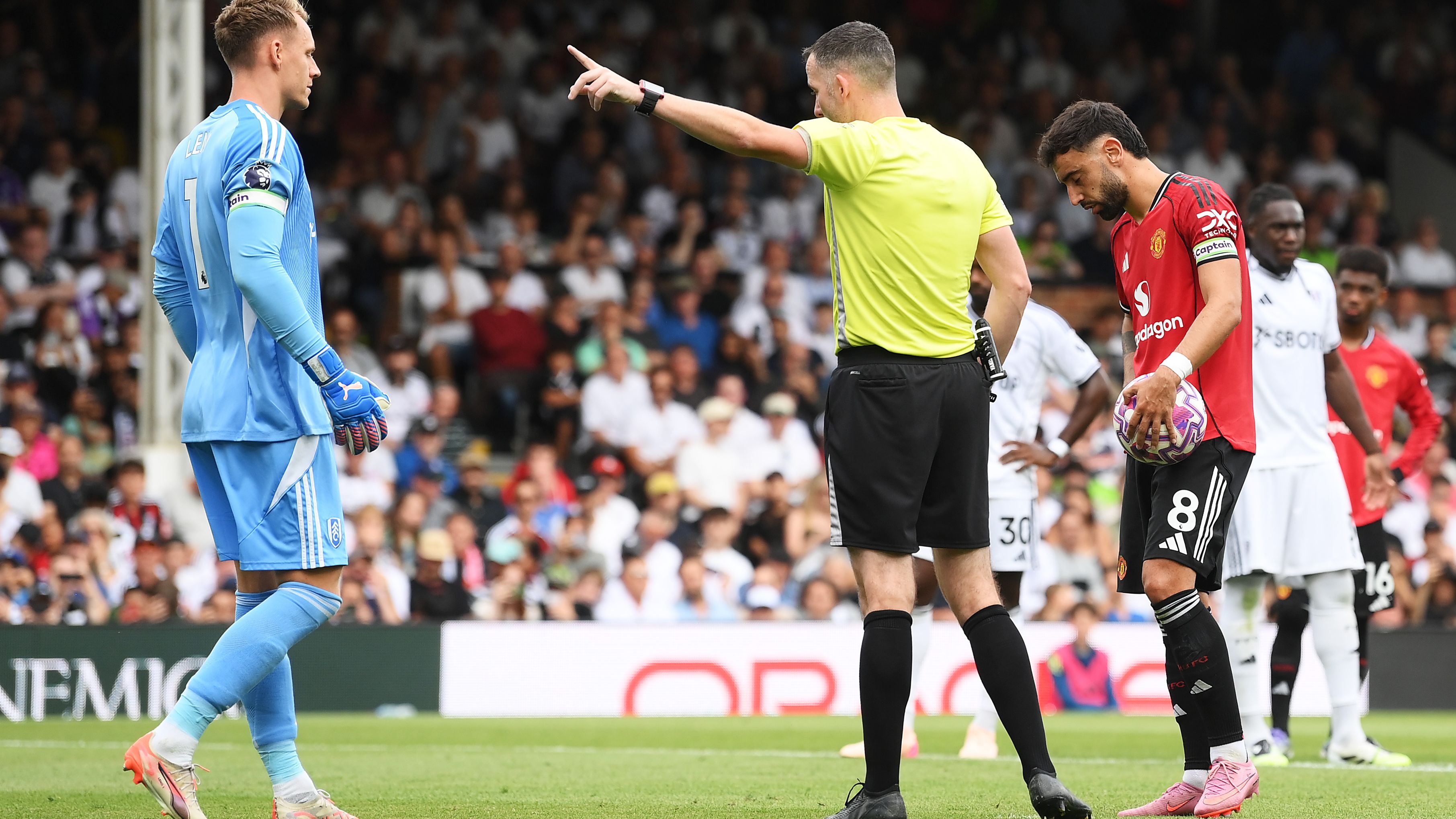 Fulham v Manchester United - Premier League