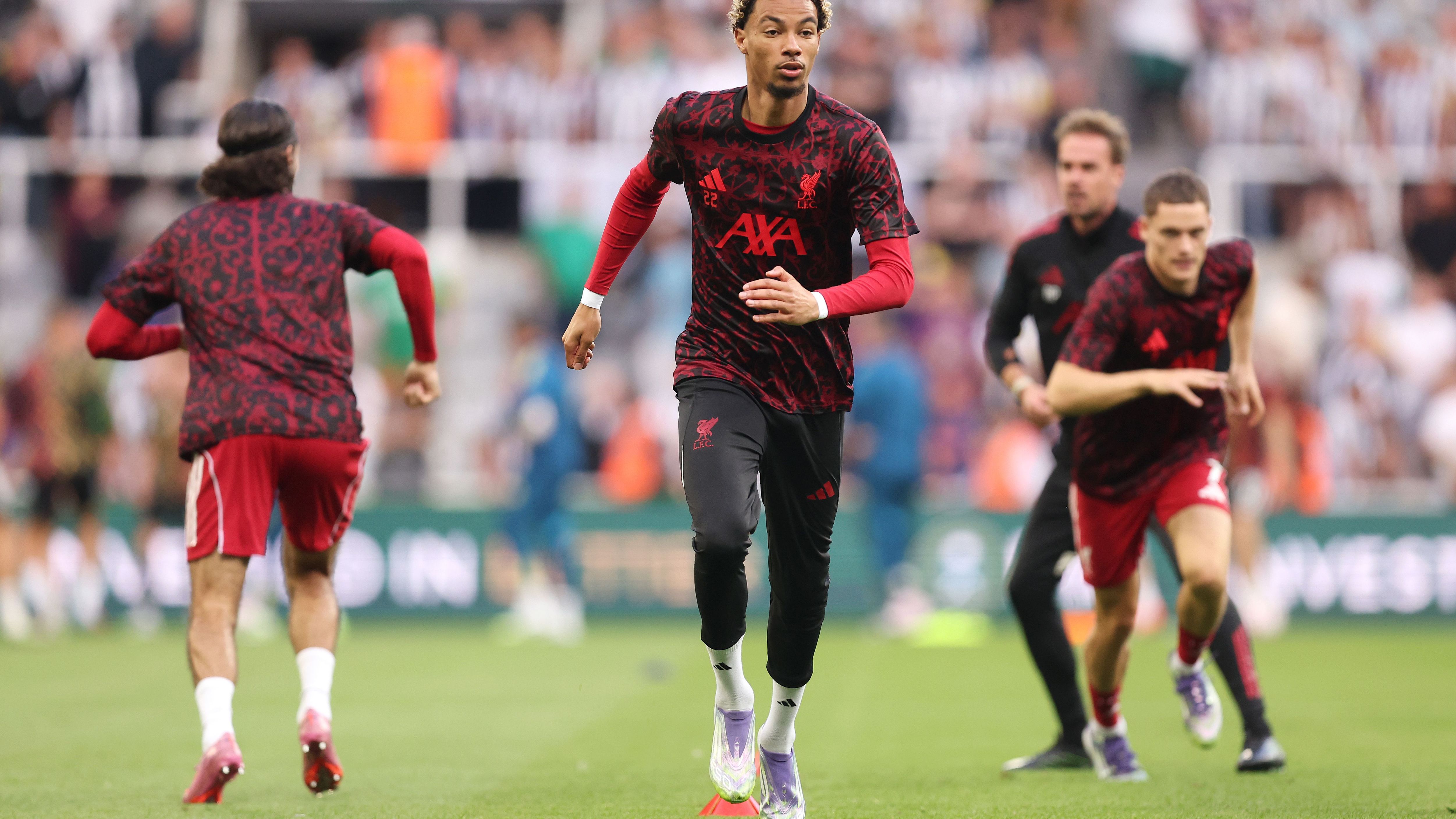 Newcastle United v Liverpool - Premier League