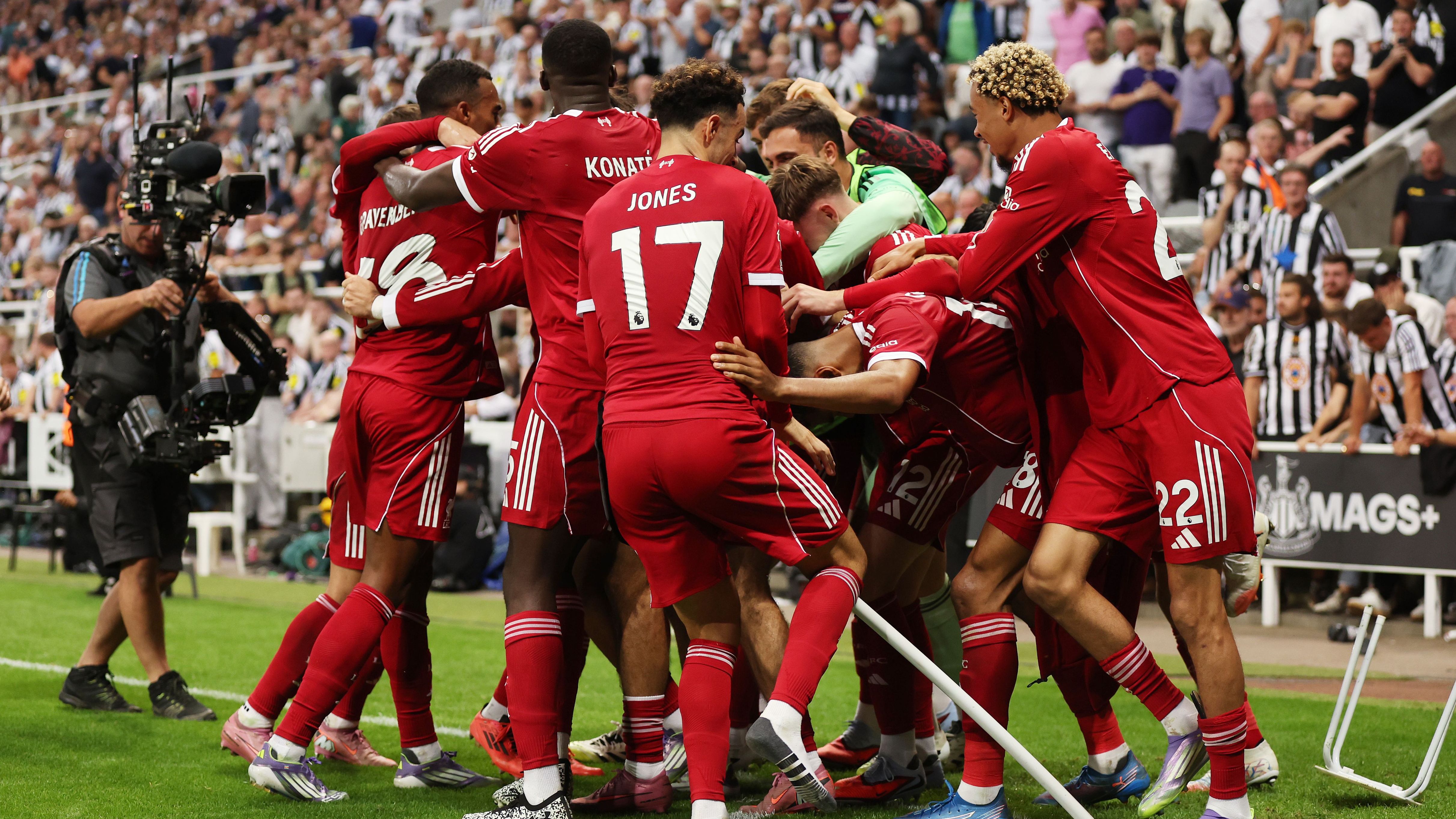 Newcastle United v Liverpool - Premier League