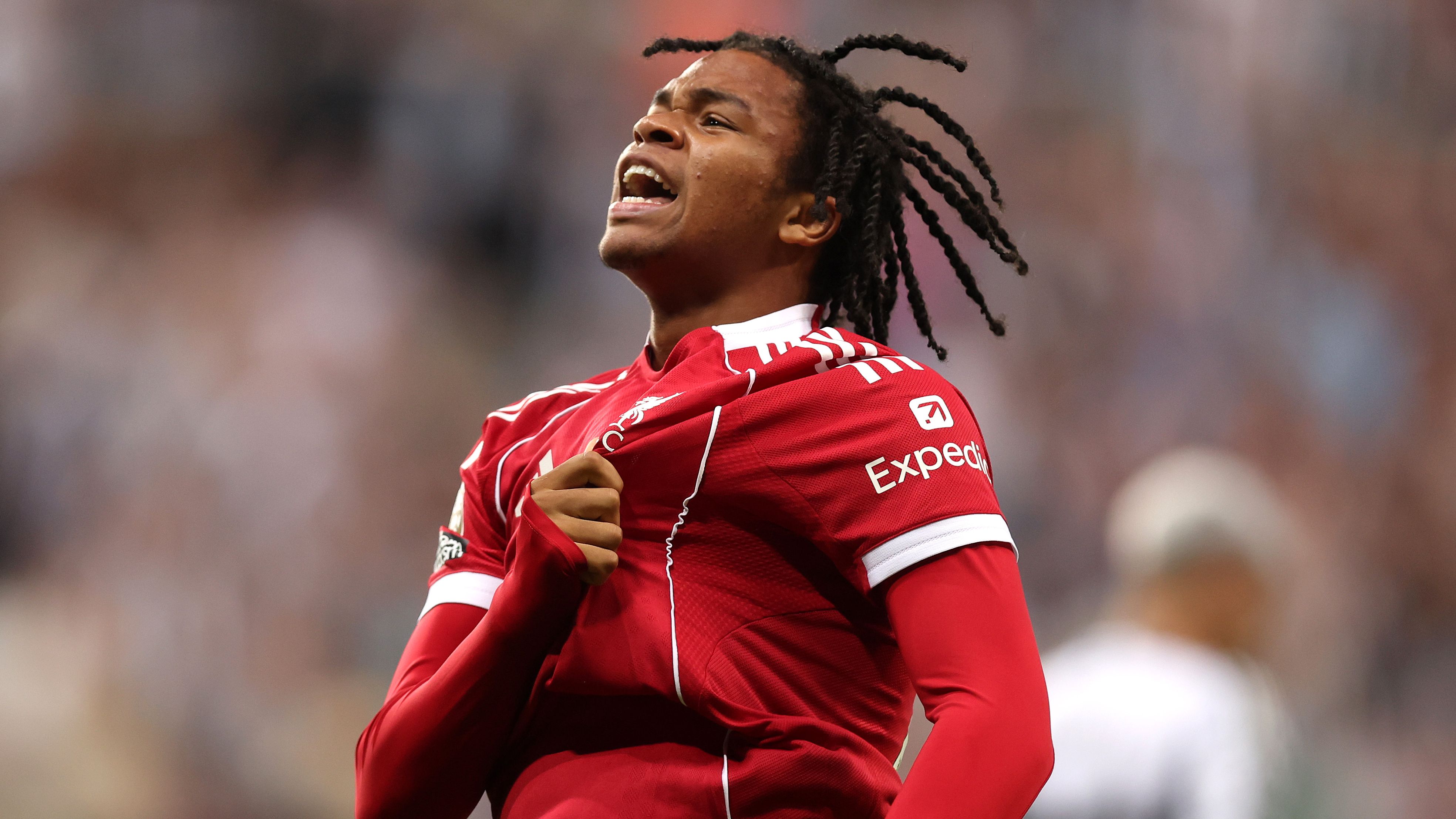 Newcastle United v Liverpool - Premier League