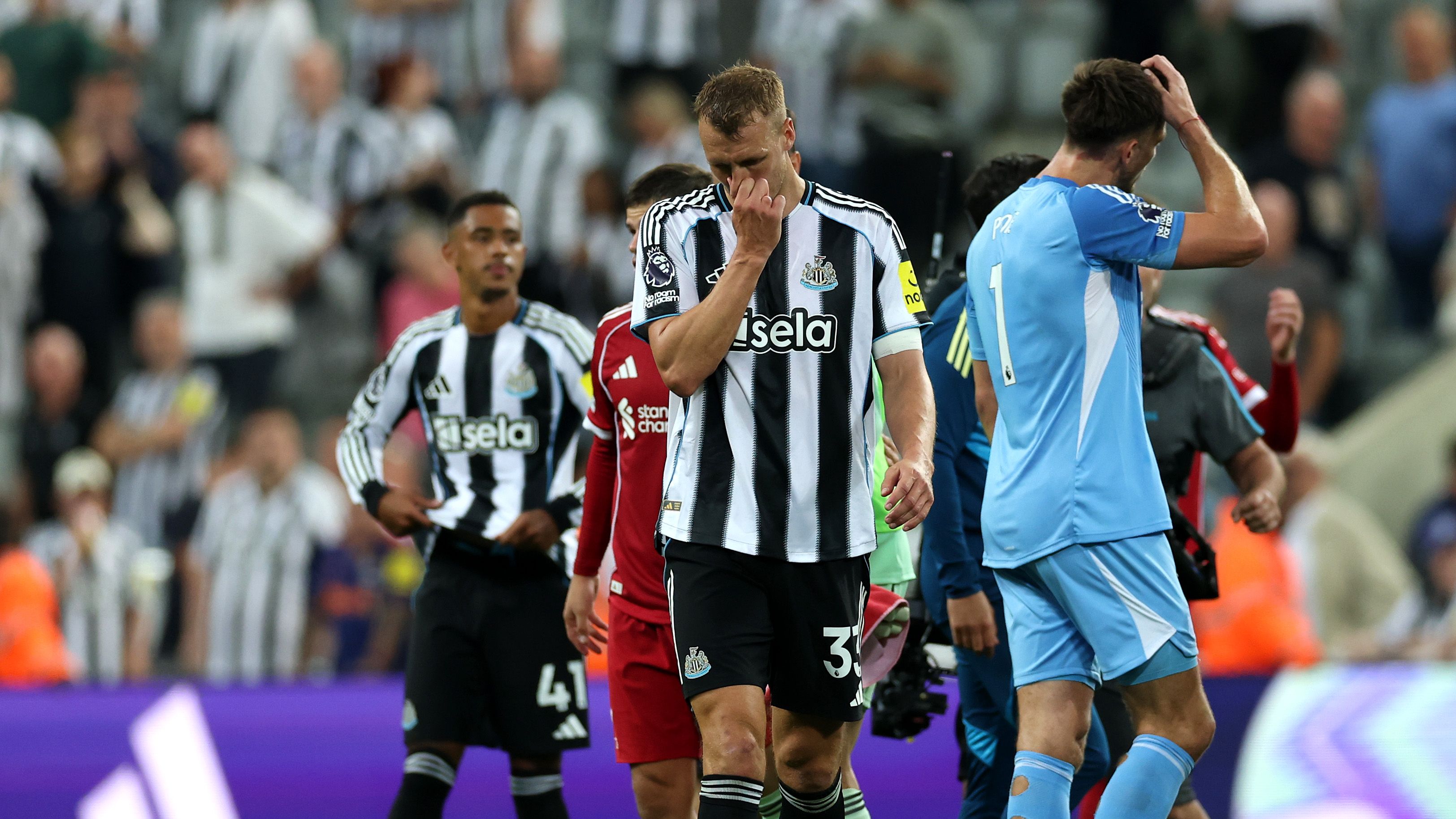 Newcastle United v Liverpool - Premier League