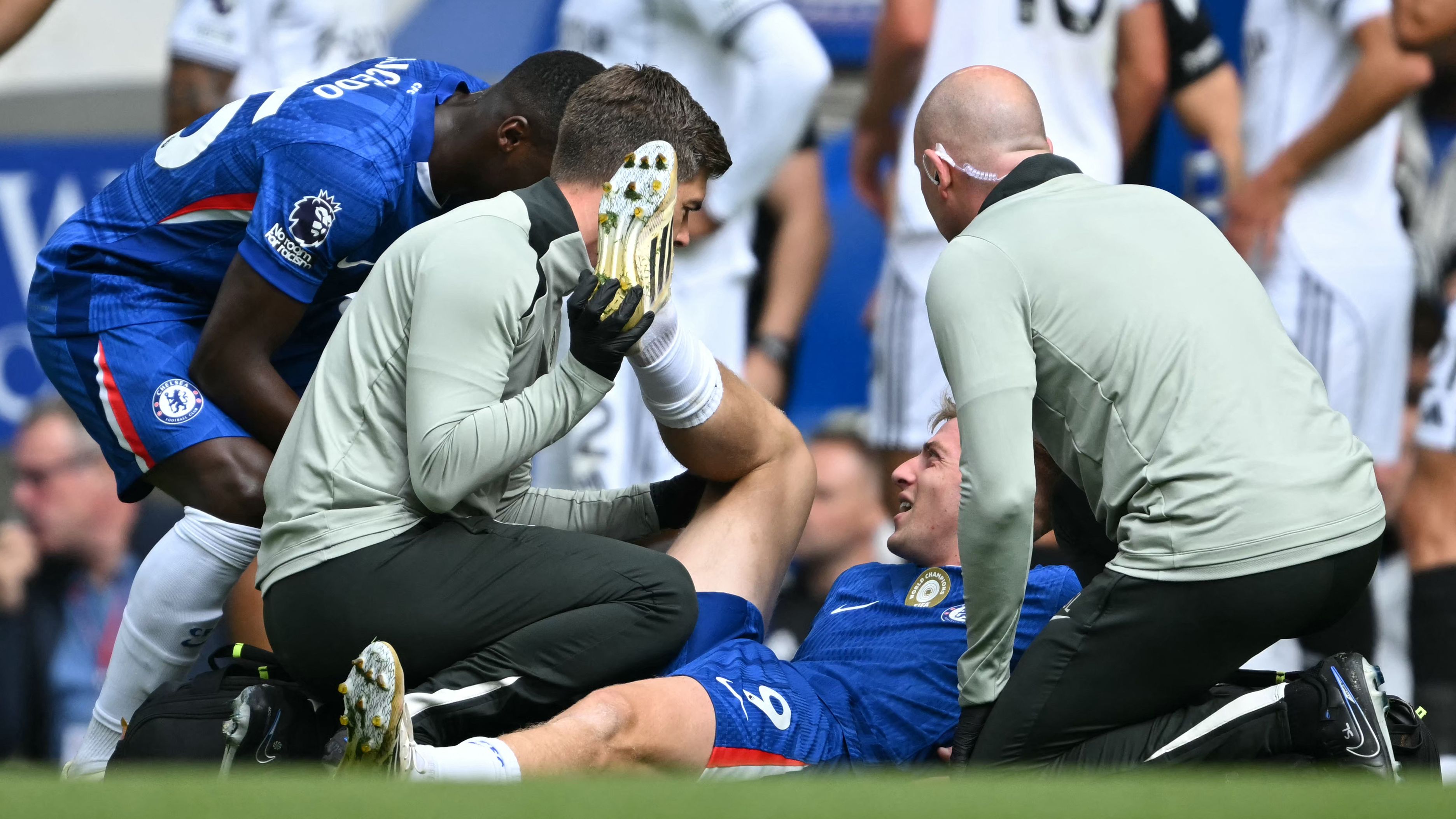 FBL-ENG-PR-CHELSEA-FULHAM