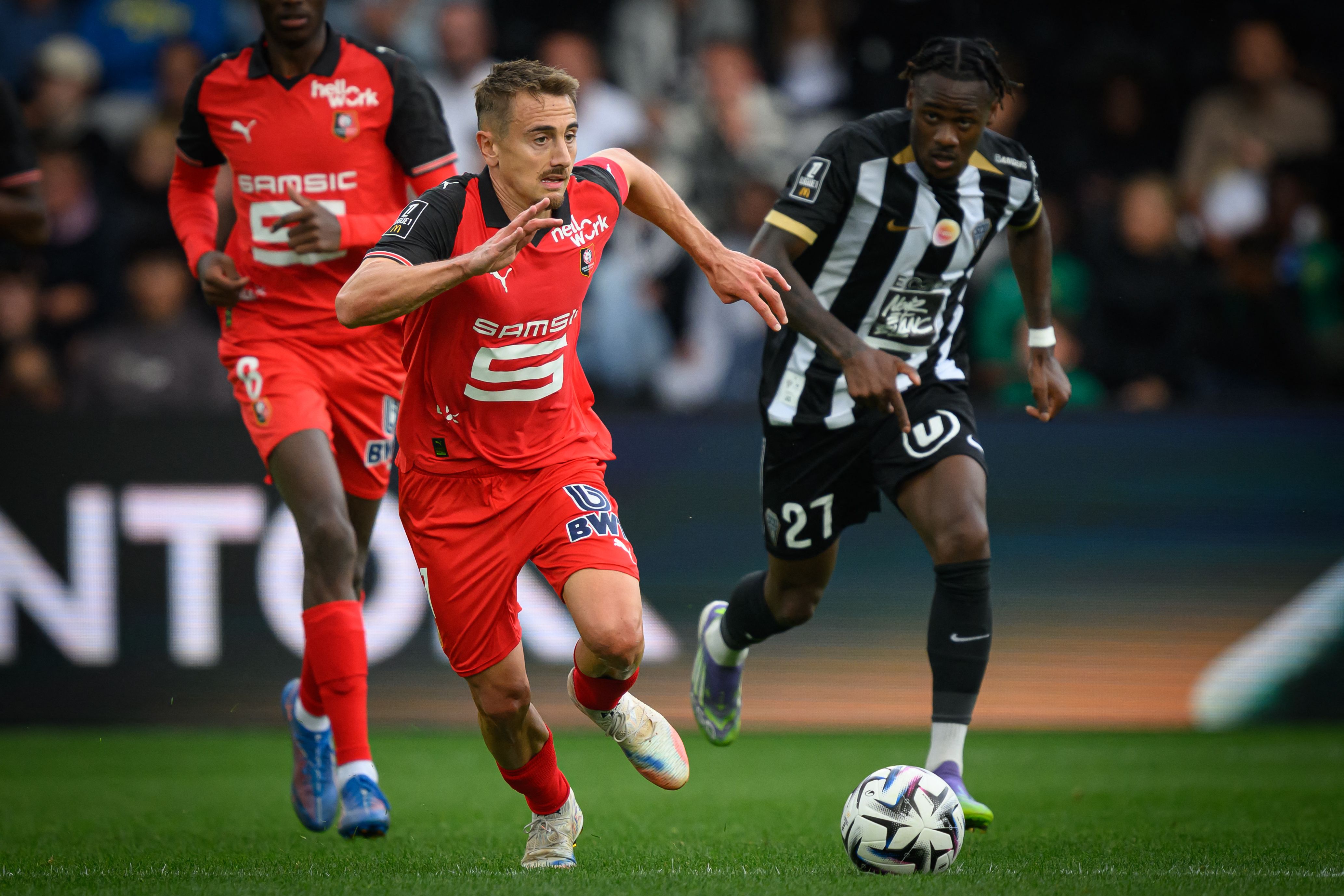 FBL-FRA-LIGUE1-ANGERS-RENNES