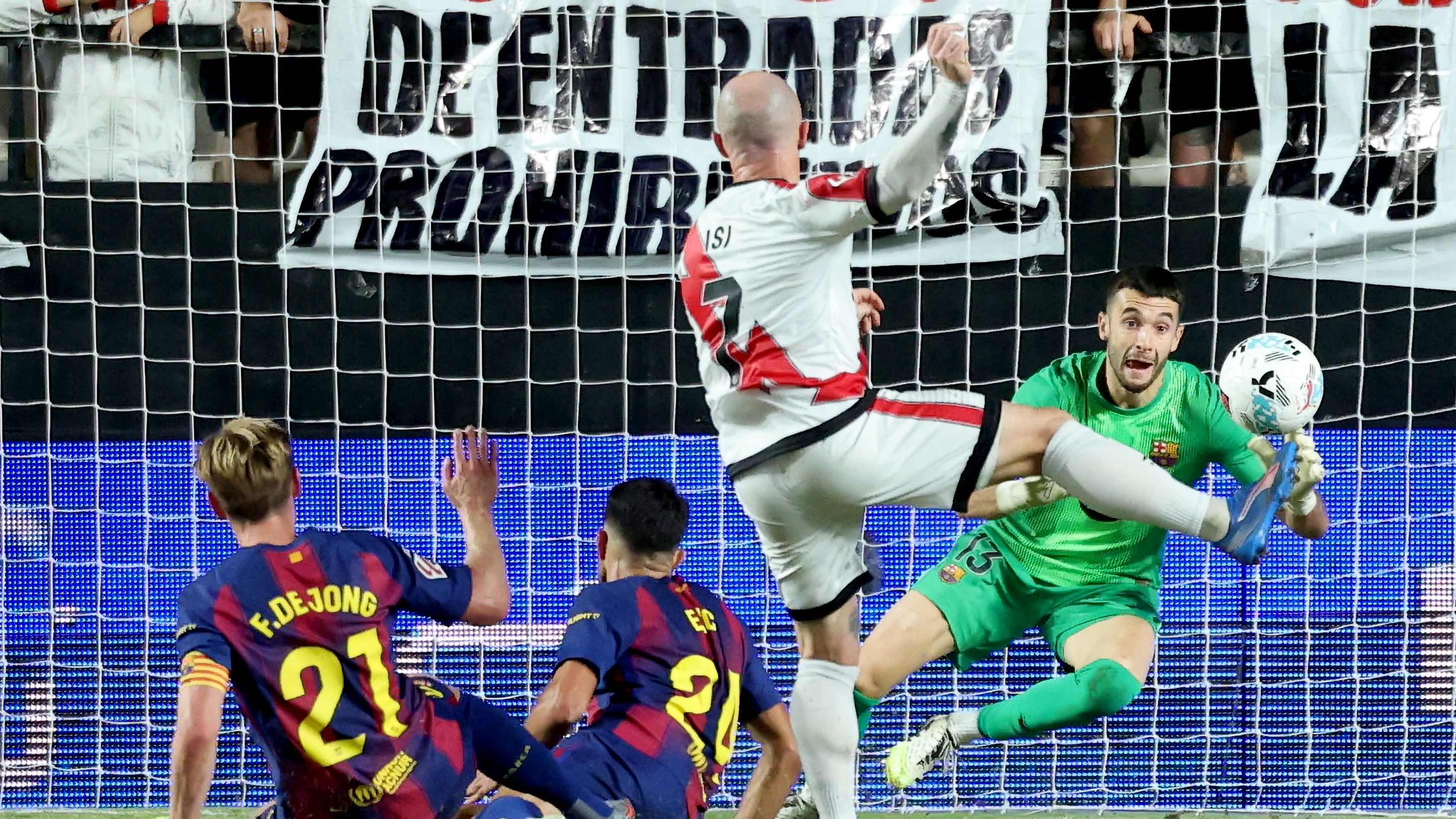 FBL-ESP-LIGA-RAYO VALLECANO-BARCELONA