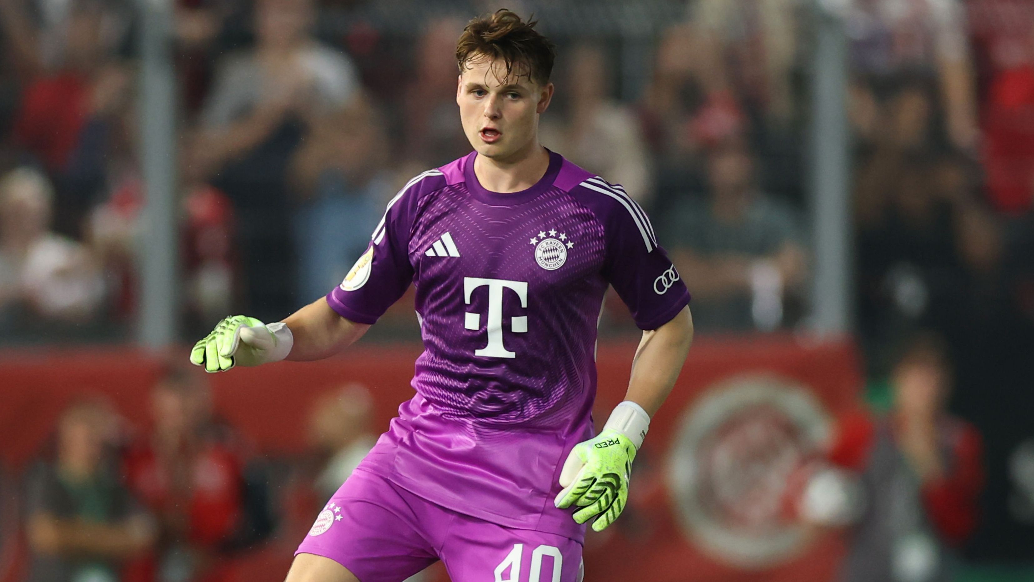 SV Wehen Wiesbaden v FC Bayern München - DFB Cup: Round One