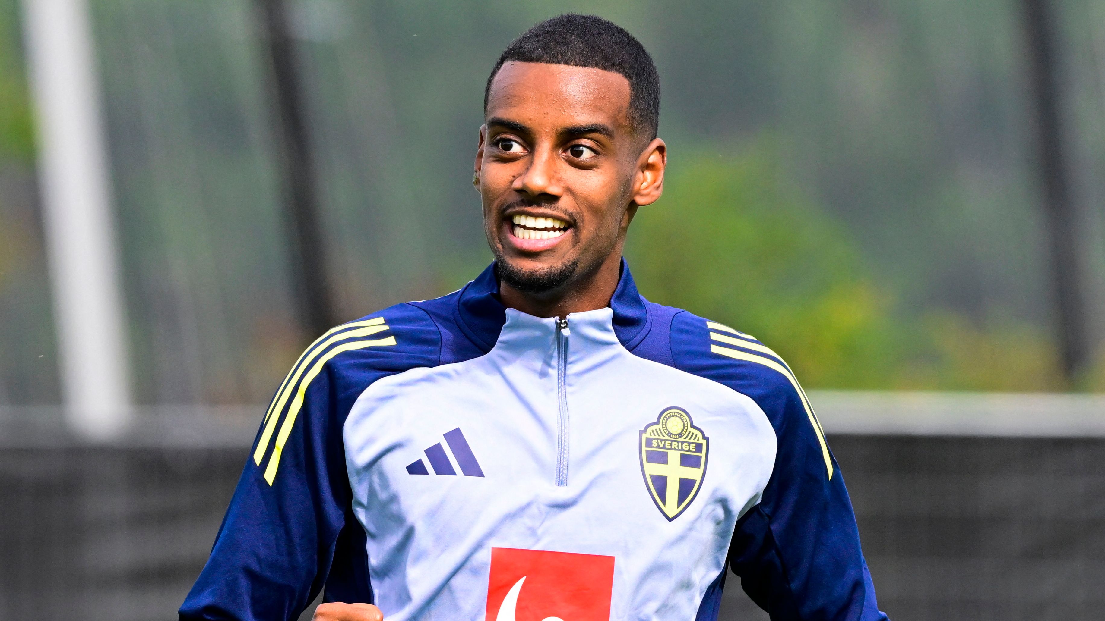 FBL-SWE-ENG-PR-LIVERPOOL-ISAK