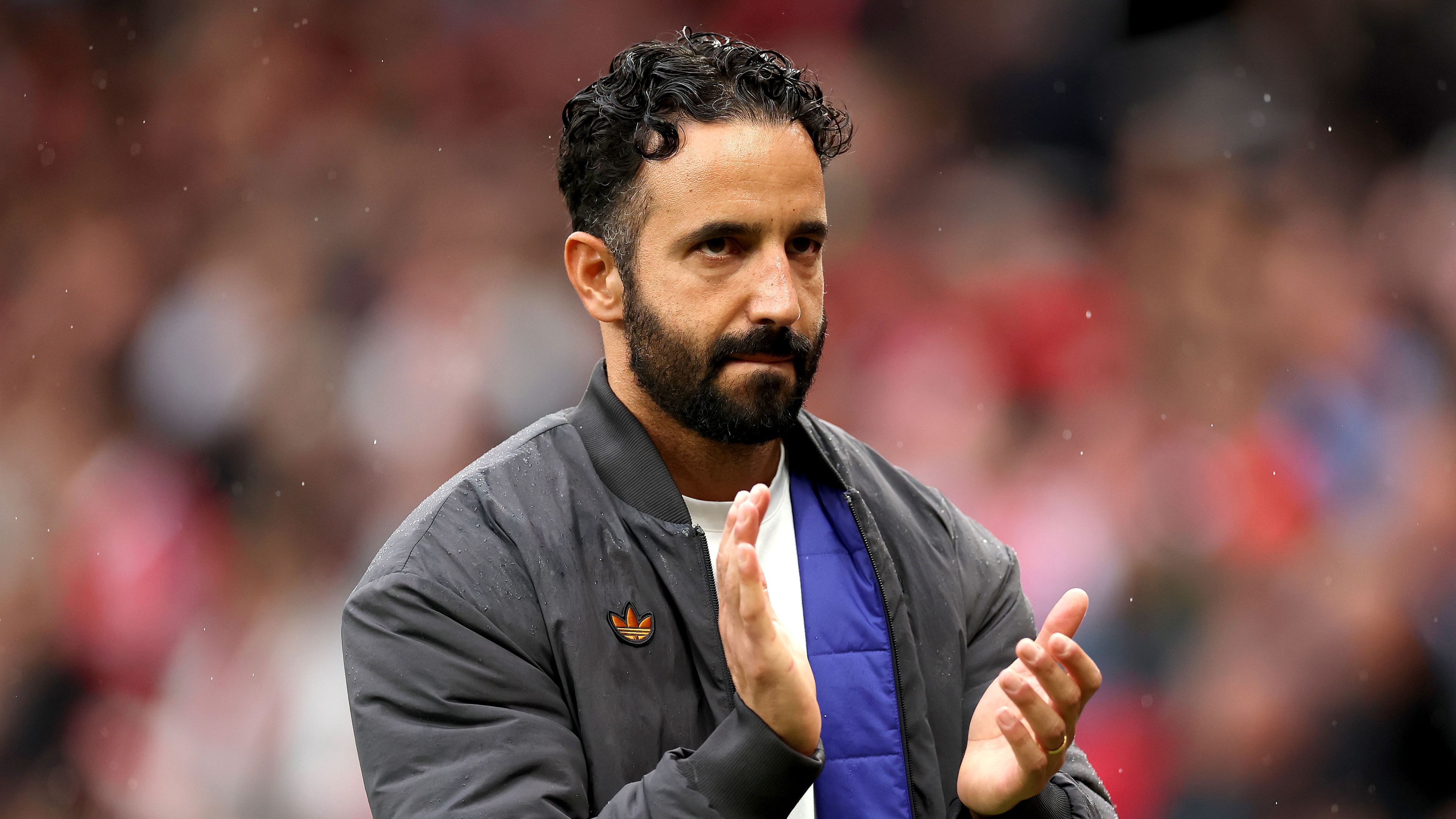 Manchester United v Burnley - Premier League