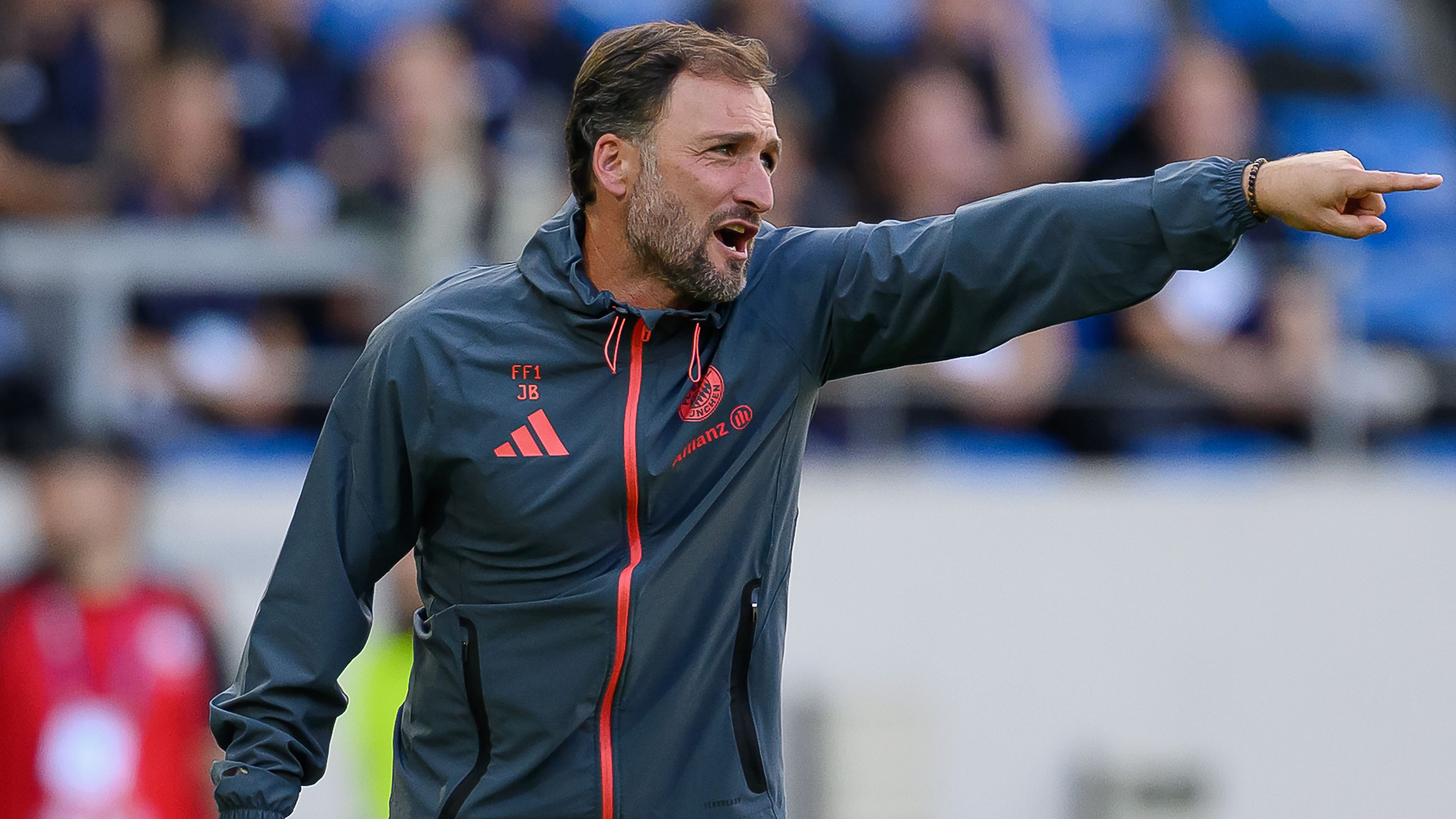 FC Bayern München Women's v VfL Wolfsburg Women's - Google Pixel Frauen Supercup