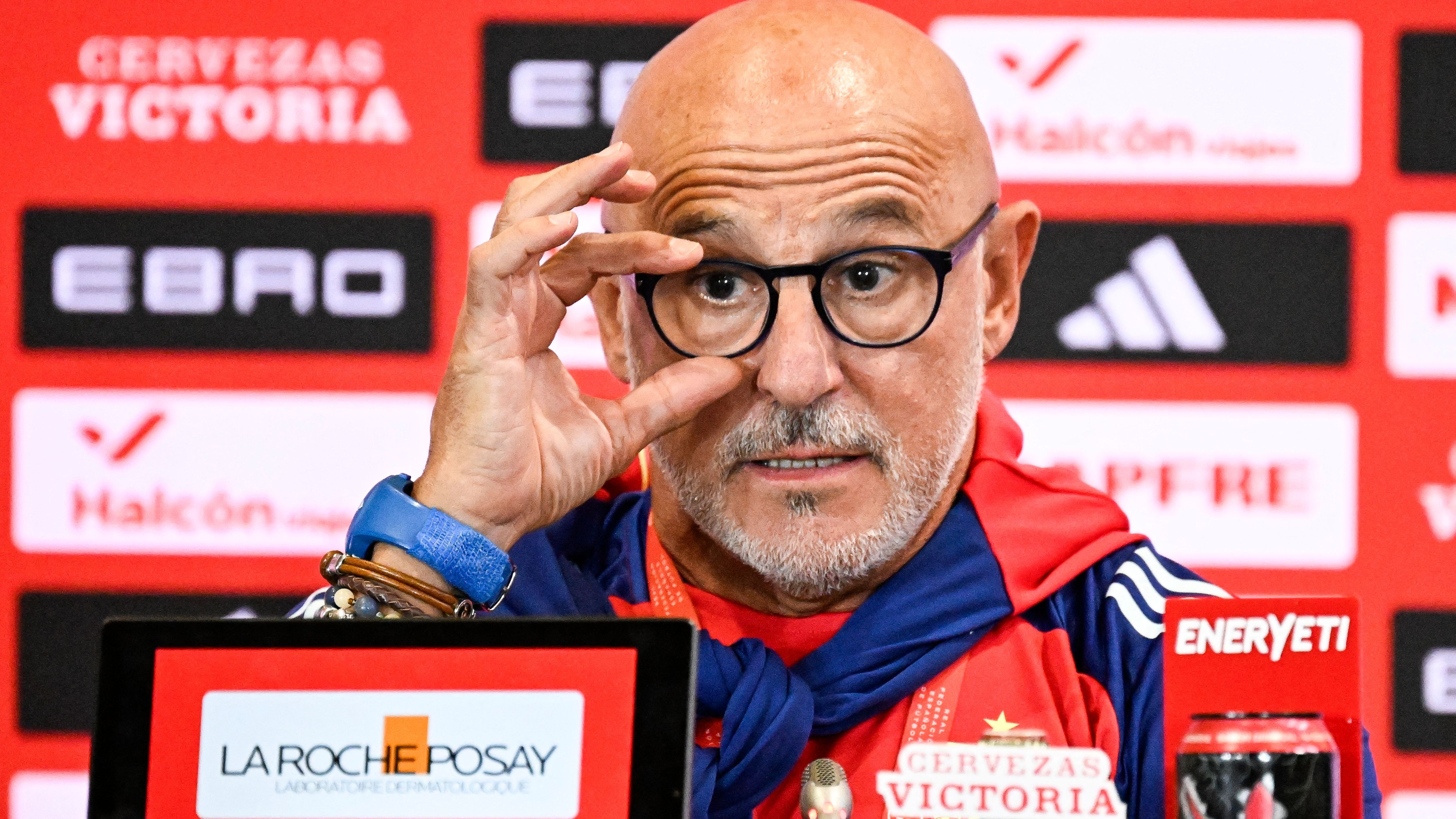 FBL-WC-2026-EUR-QUALIFIERS-ESP-PRESSER