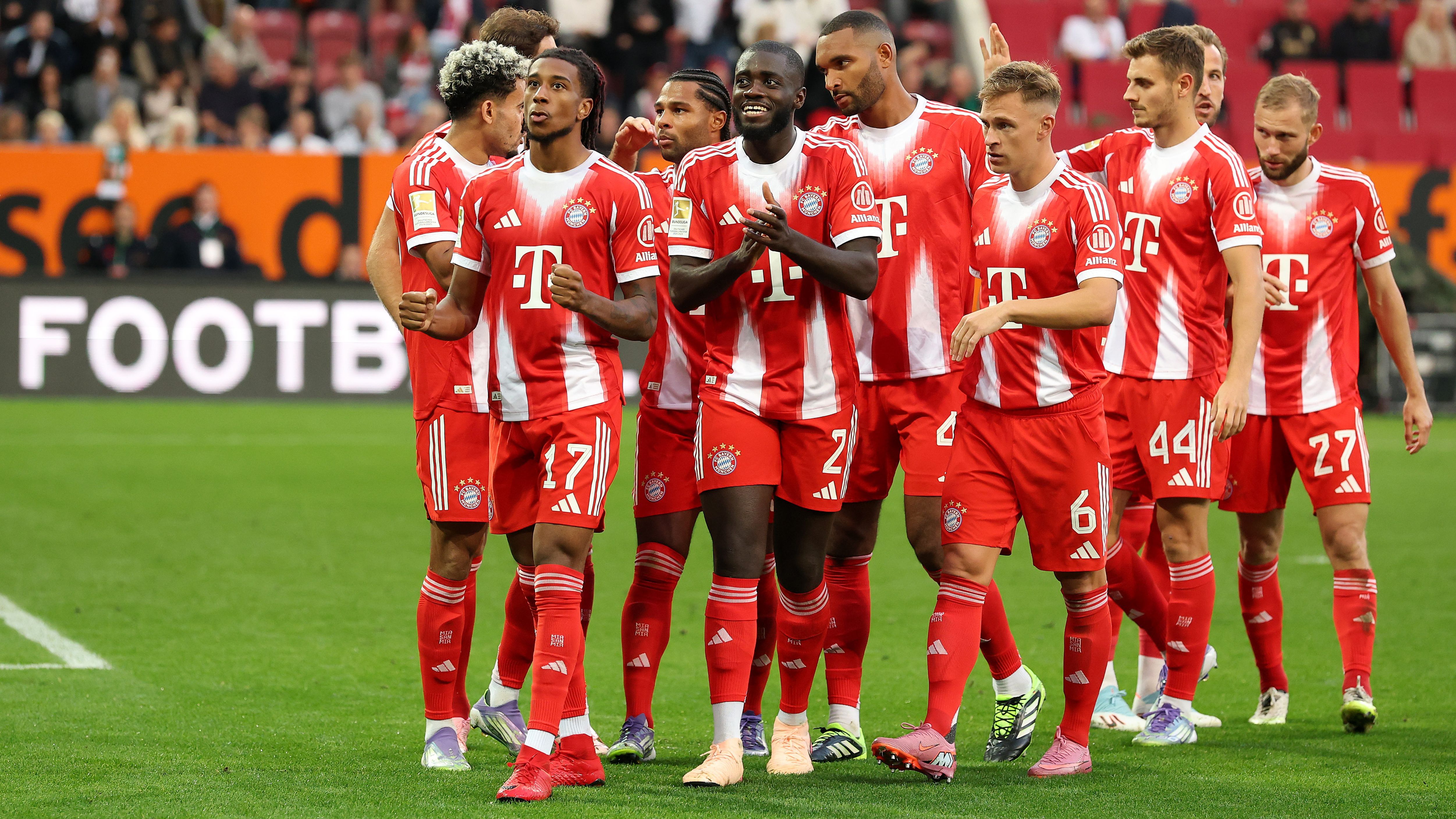 FC Augsburg v FC Bayern München - Bundesliga