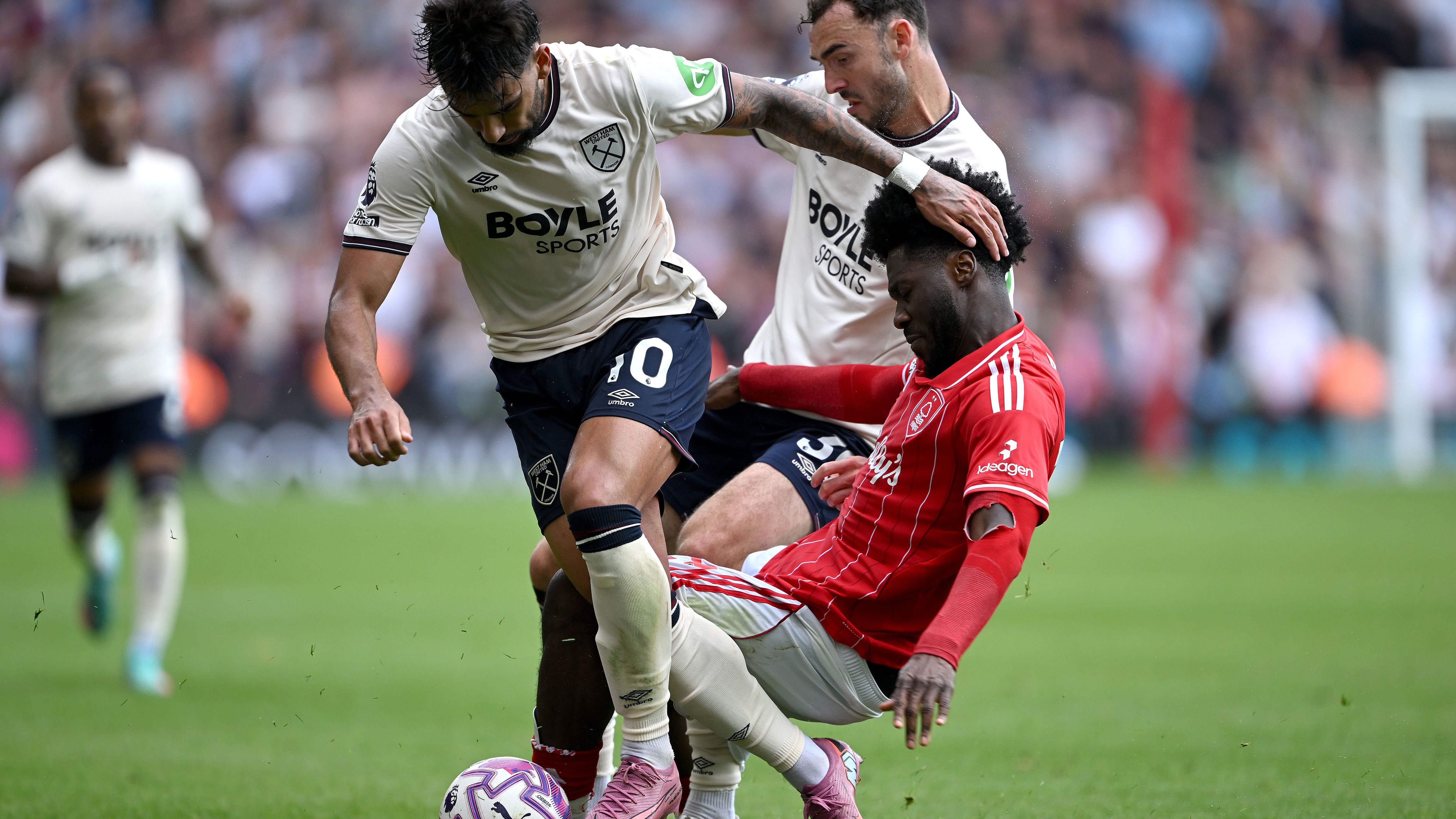 Nottingham Forest v West Ham United - Premier League