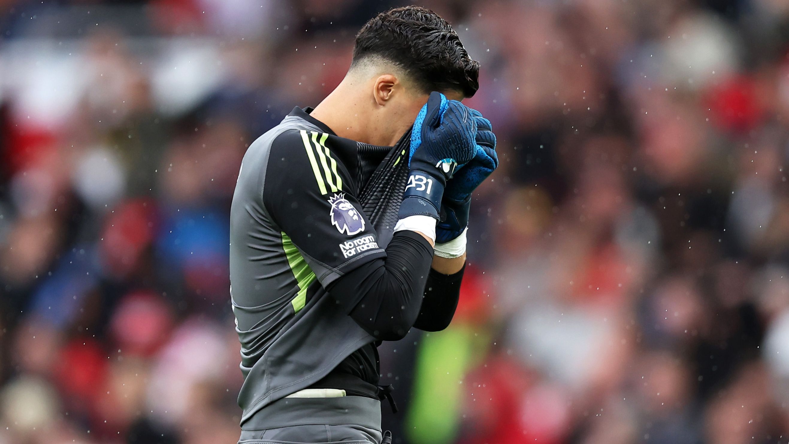 Manchester United v Burnley - Premier League