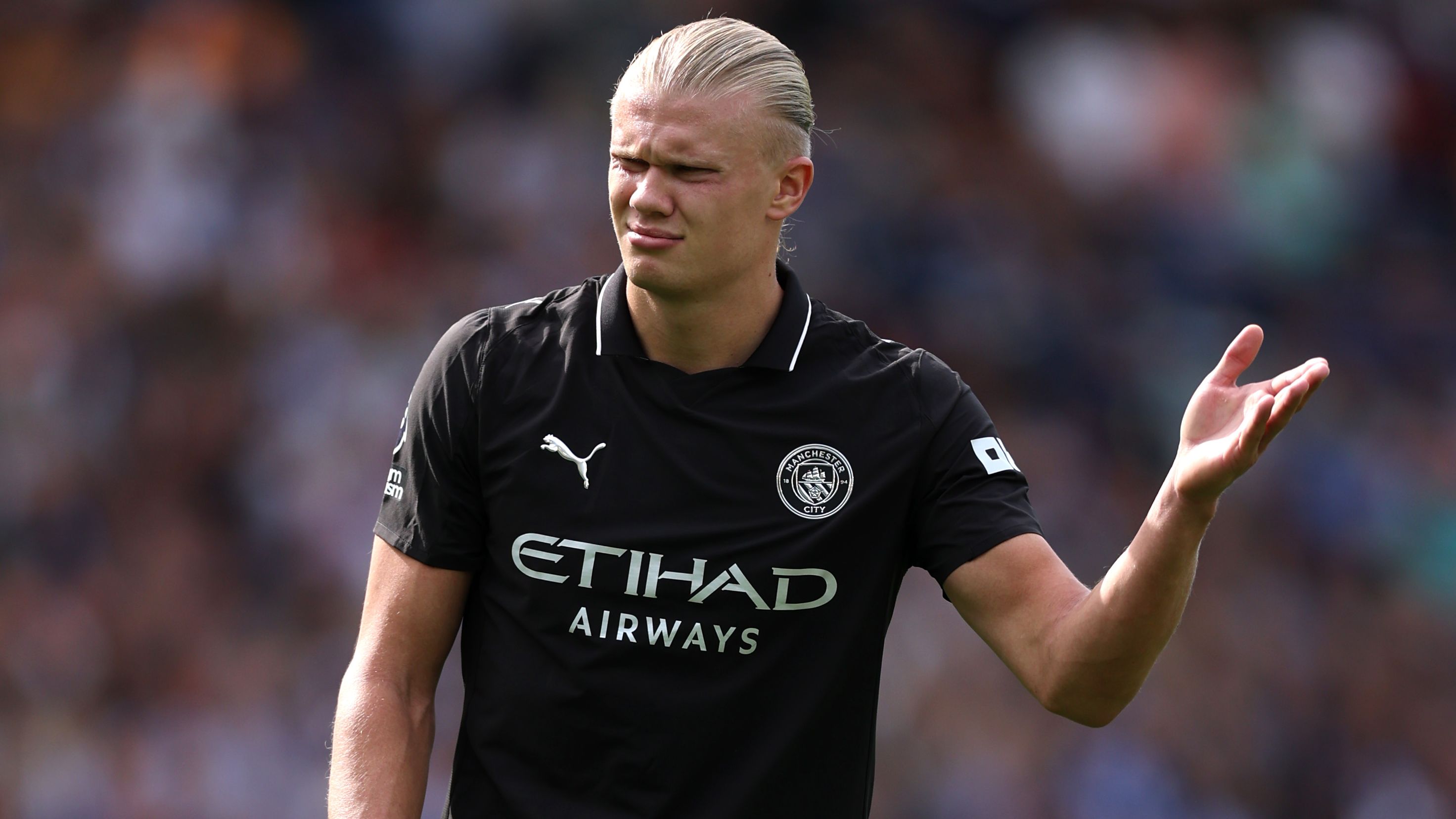 Brighton & Hove Albion v Manchester City - Premier League