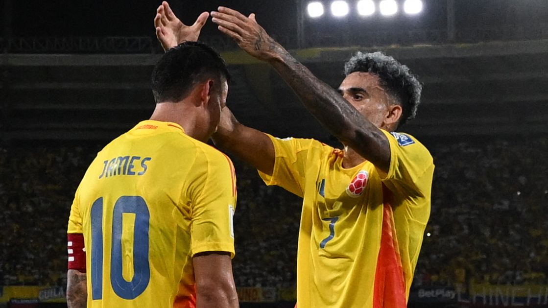 TOPSHOT-FBL-WC-2026-SAMERICA-QUALIFIERS-COL-BOL