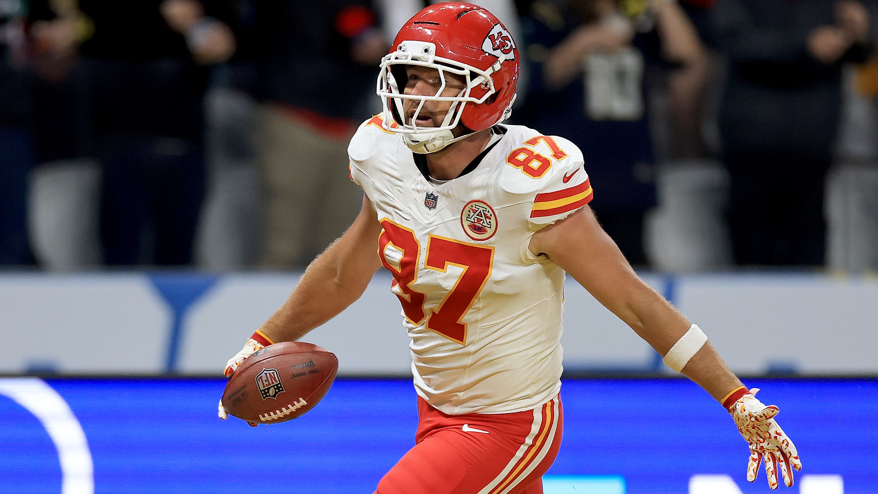 Kansas City Chiefs v Los Angeles Chargers