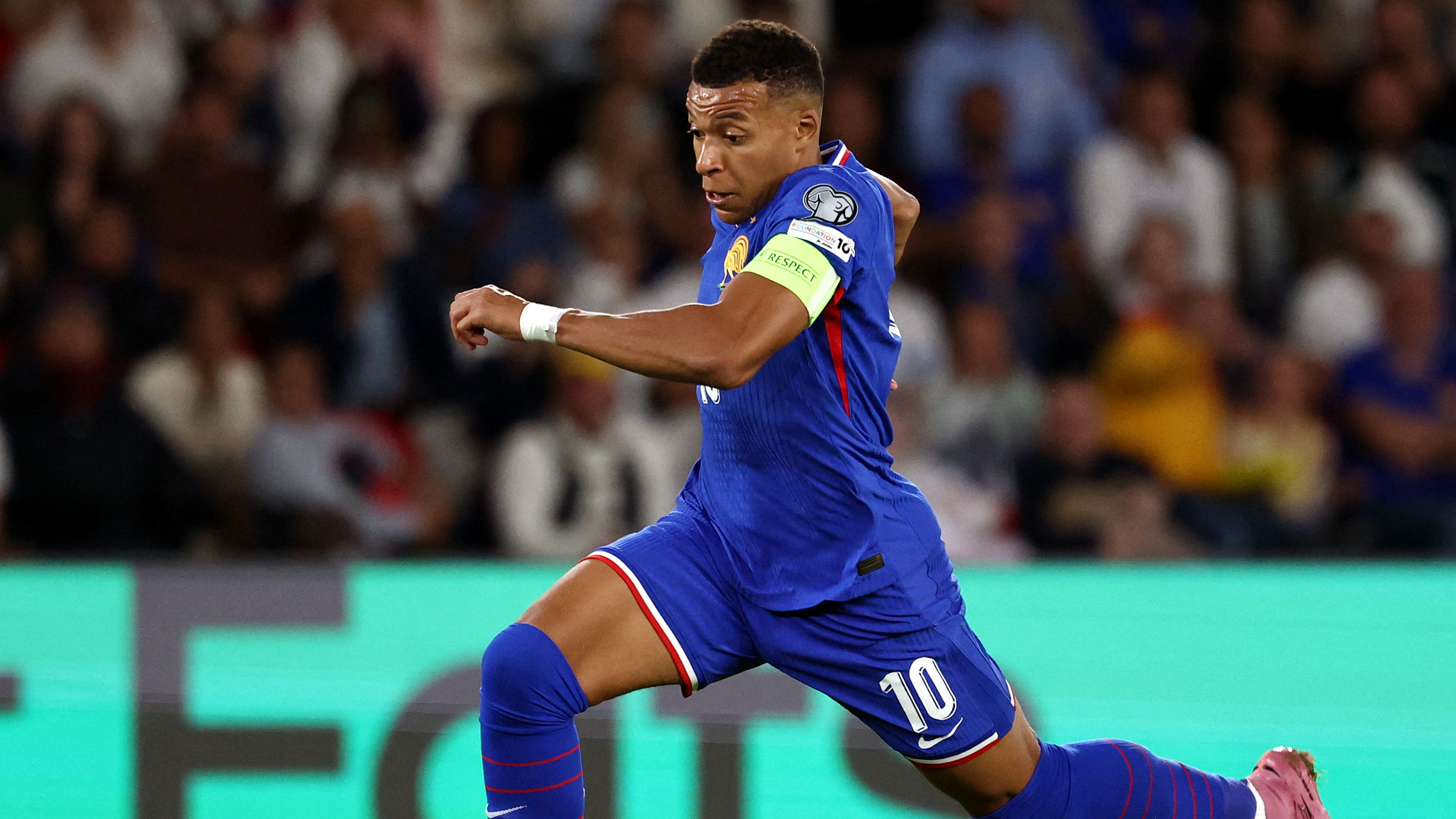 FBL-WC-2026-EUR-QUALIFIERS-FRA-ISL