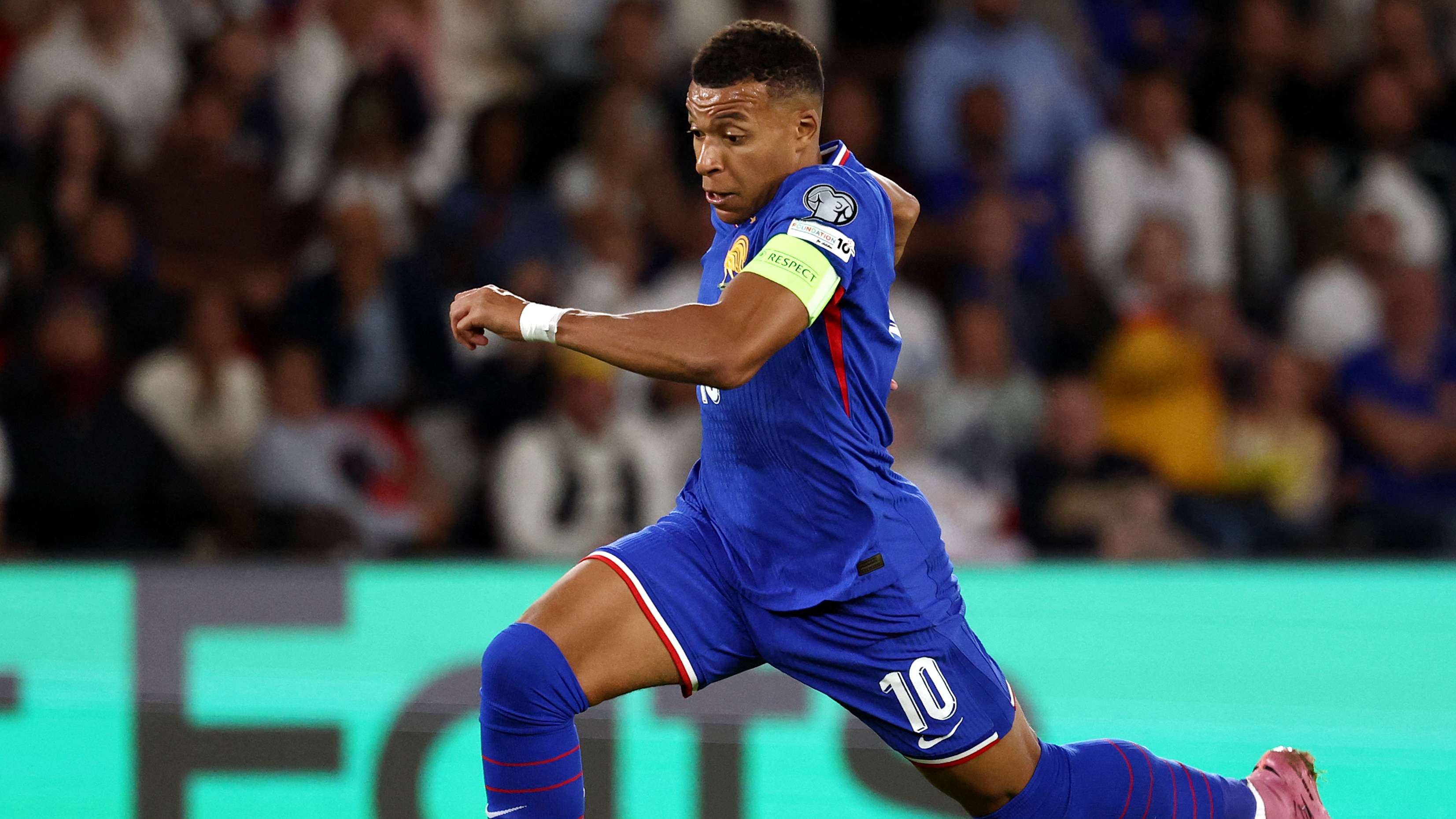 FBL-WC-2026-EUR-QUALIFIERS-FRA-ISL