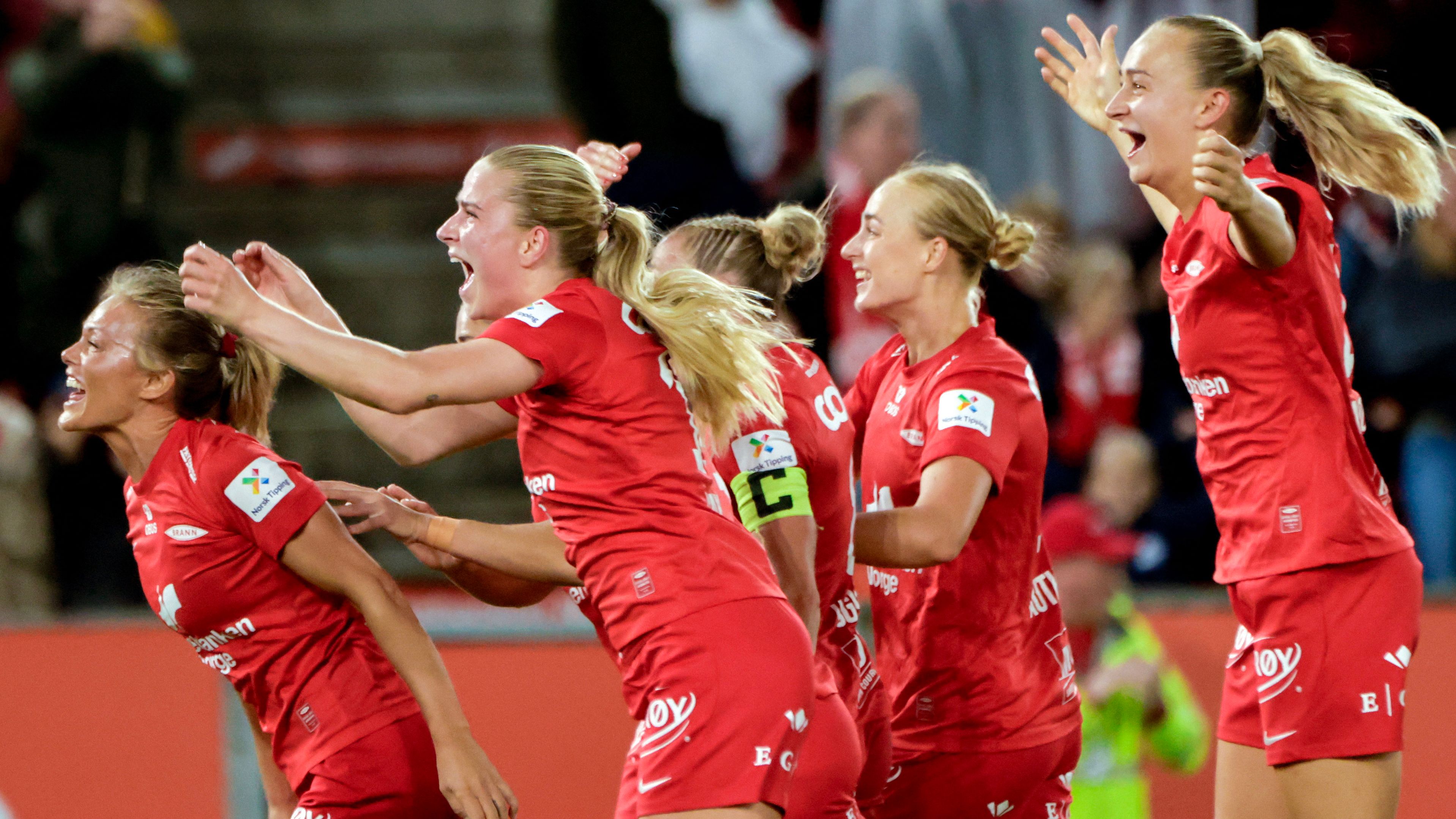 FBL-EUR-C1-WOMEN-QUALIFICATION-BRANN-MAN UTD