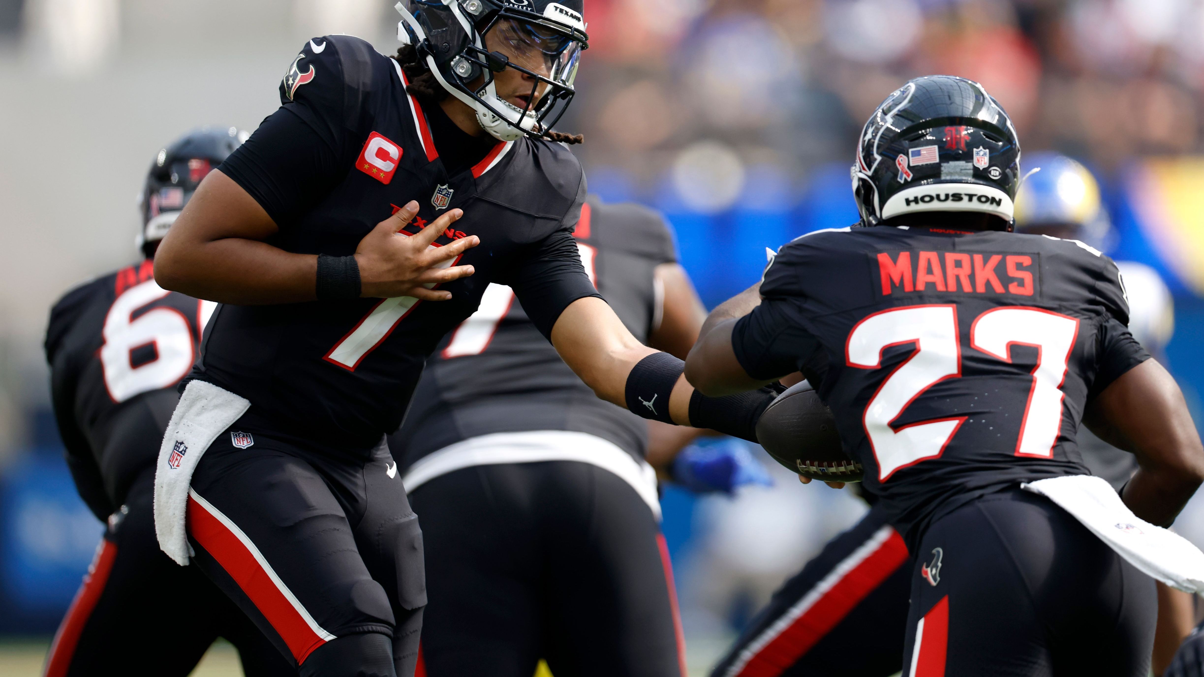 Houston Texans v Los Angeles Rams - NFL 2025