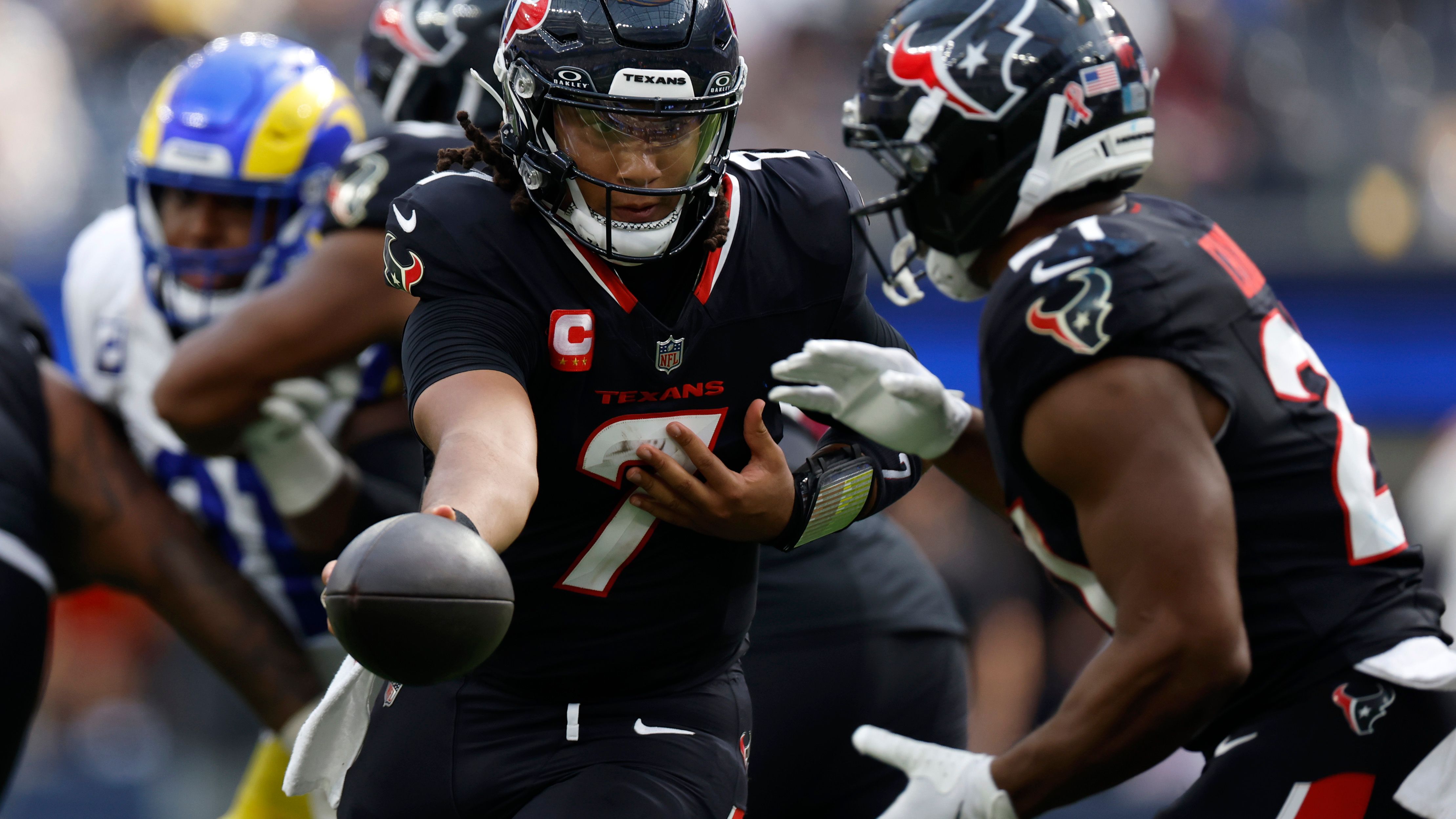 Houston Texans v Los Angeles Rams - NFL 2025