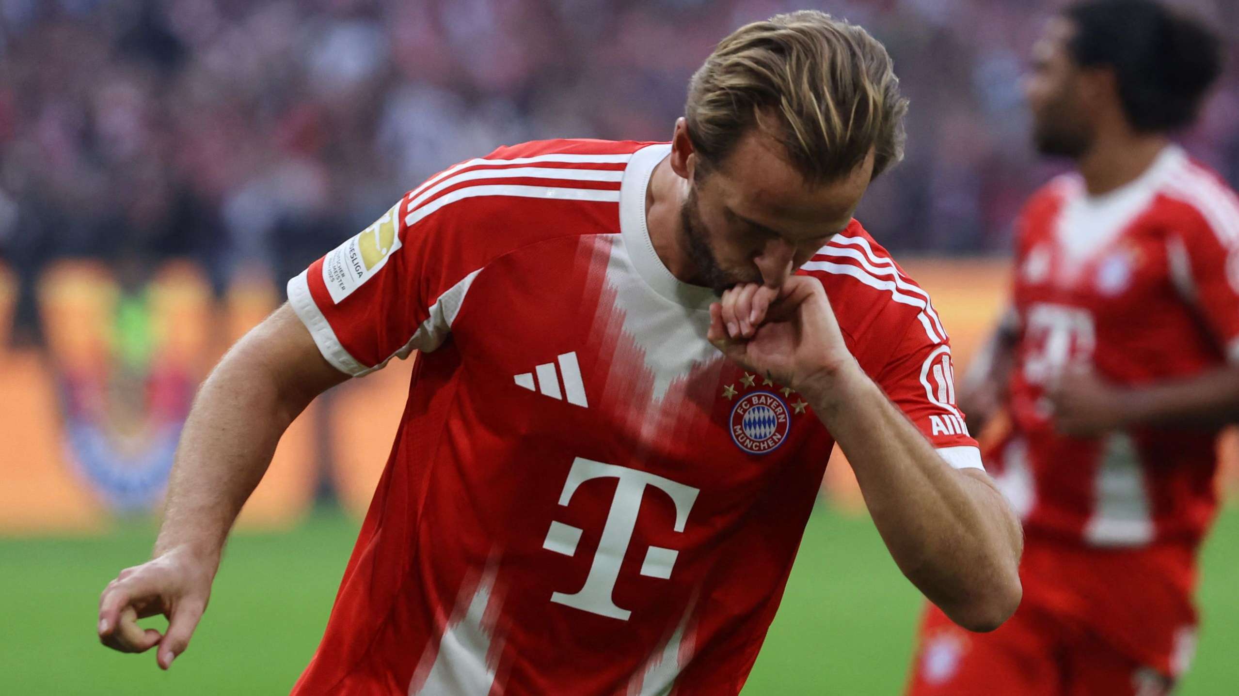 FBL-GER-BUNDESLIGA-MUNICH-HAMBURG