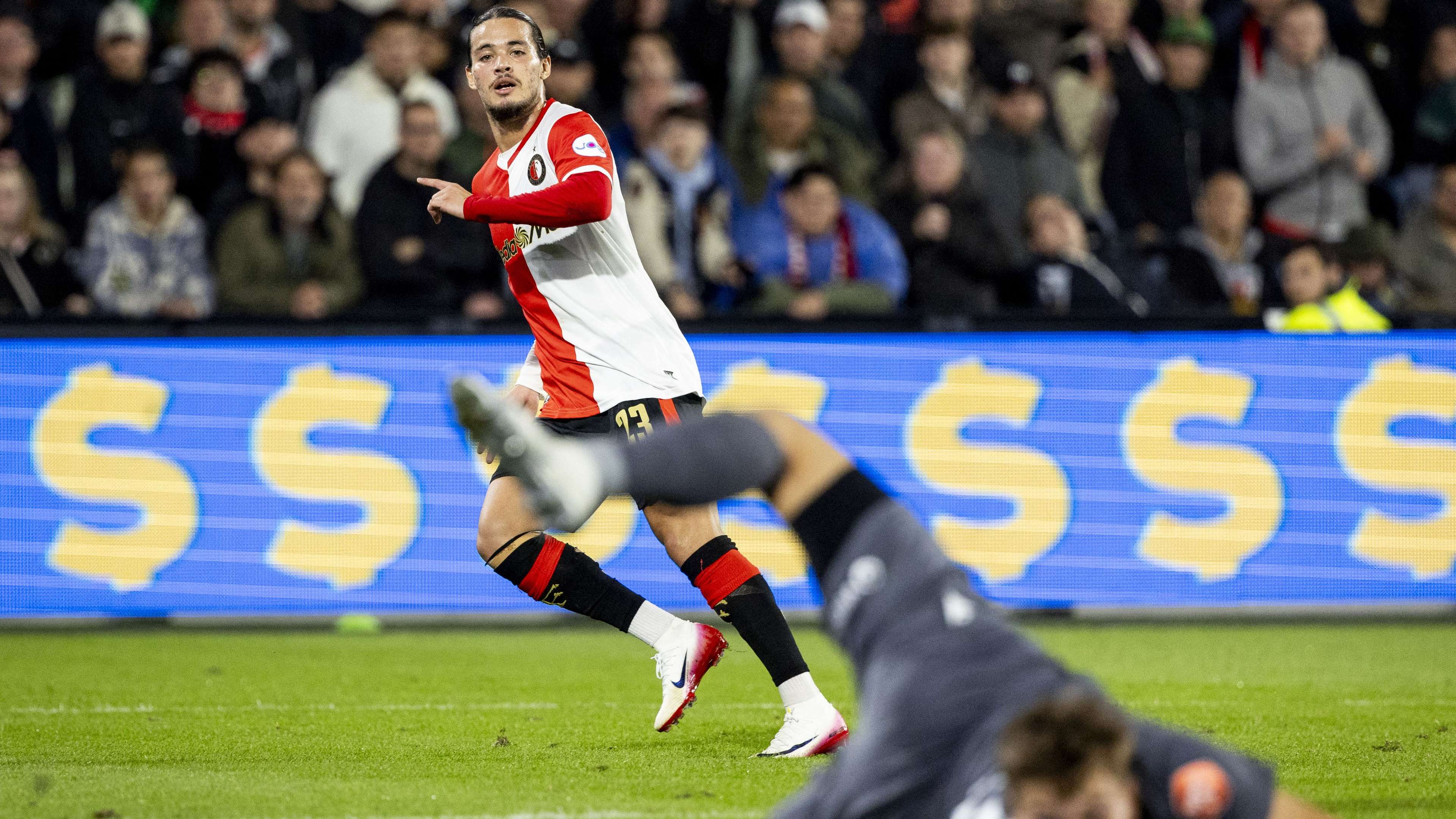 FBL-NED-EREDIVISIE-FEYENOORD-HEERENVEEN