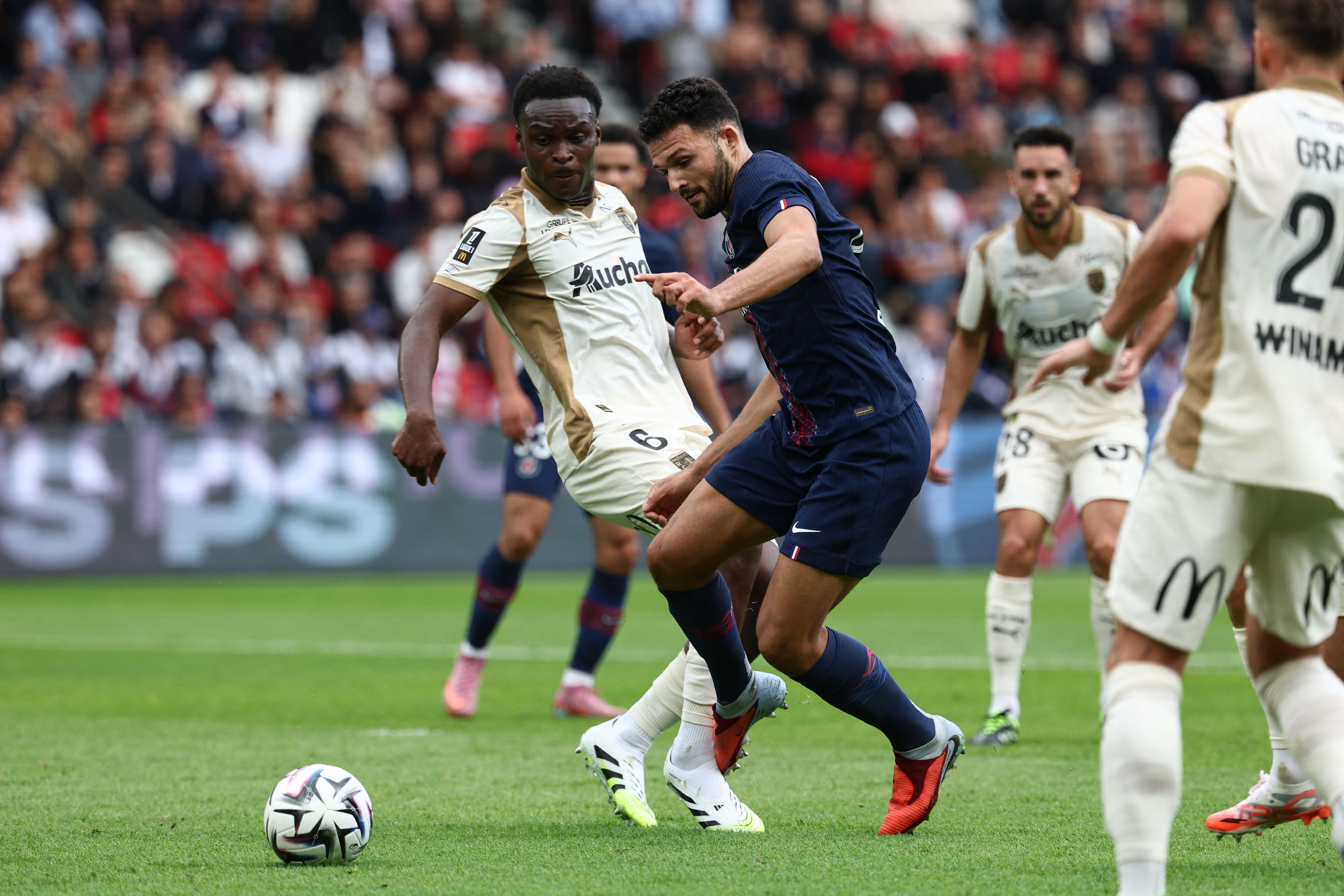 FBL-FRA-LIGUE1-PSG-LENS