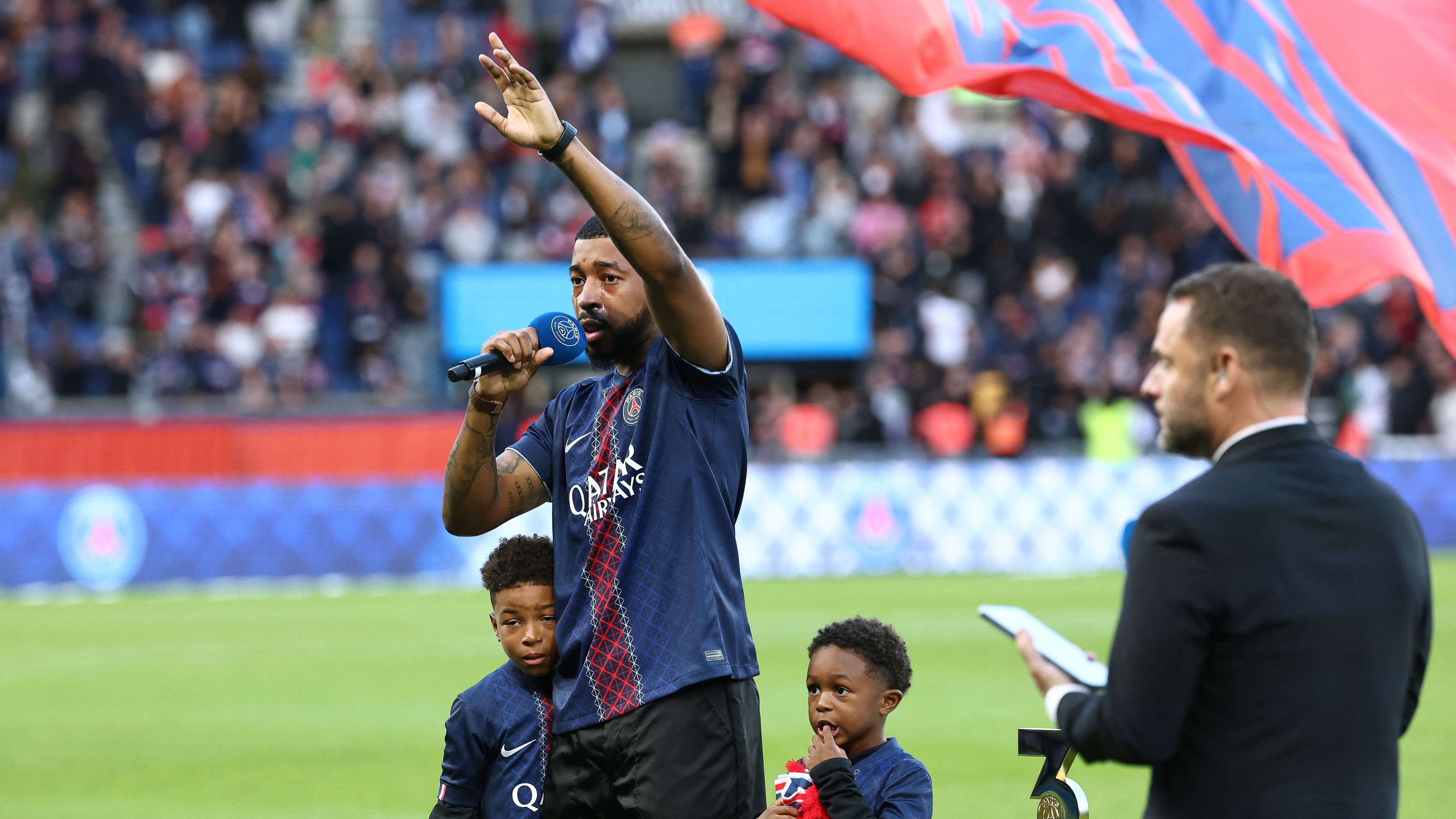 TOPSHOT-FBL-FRA-LIGUE1-PSG-KIMPEMBE-QAT