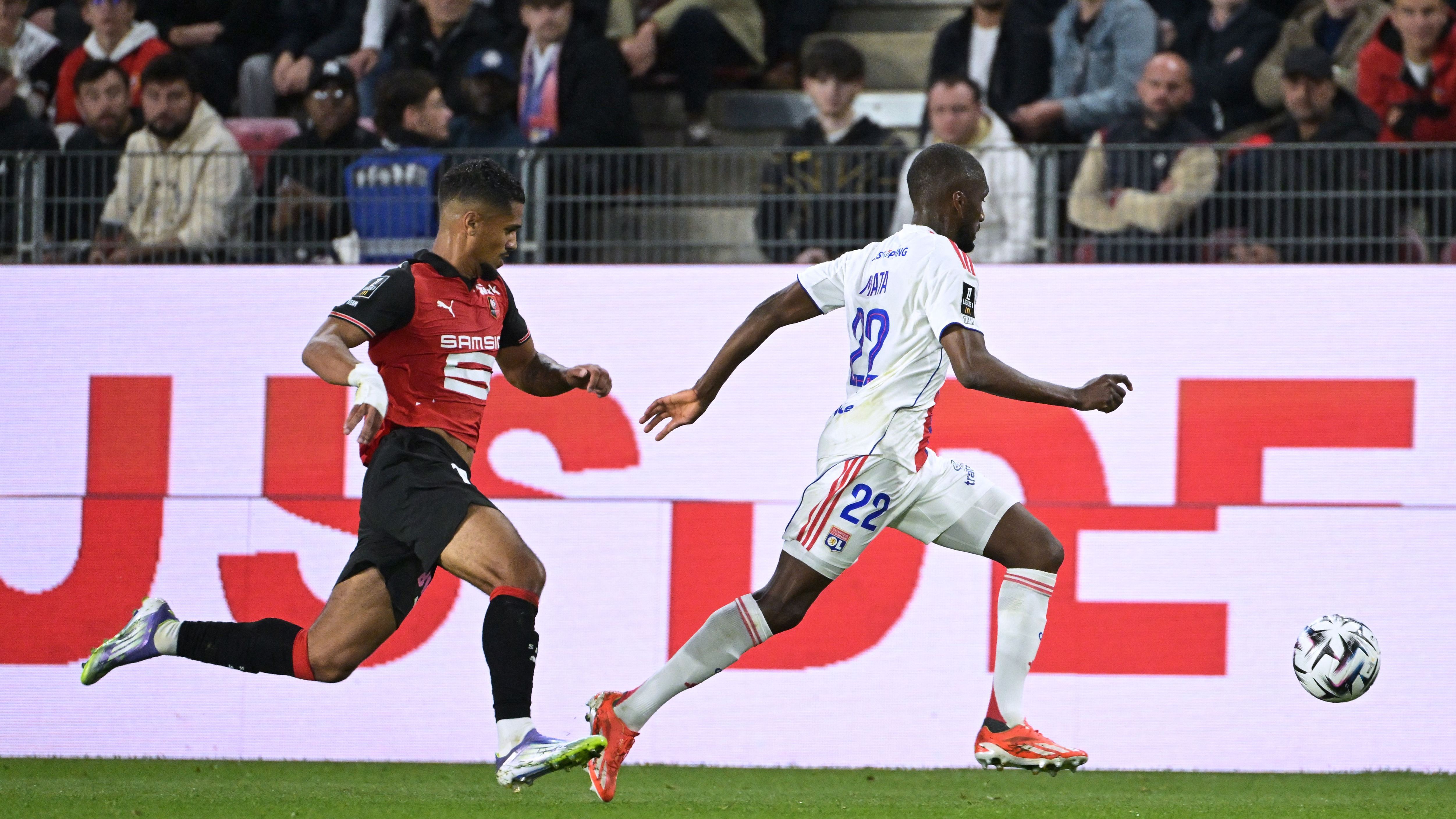 FBL-FRA-LIGUE1-RENNES-LYON
