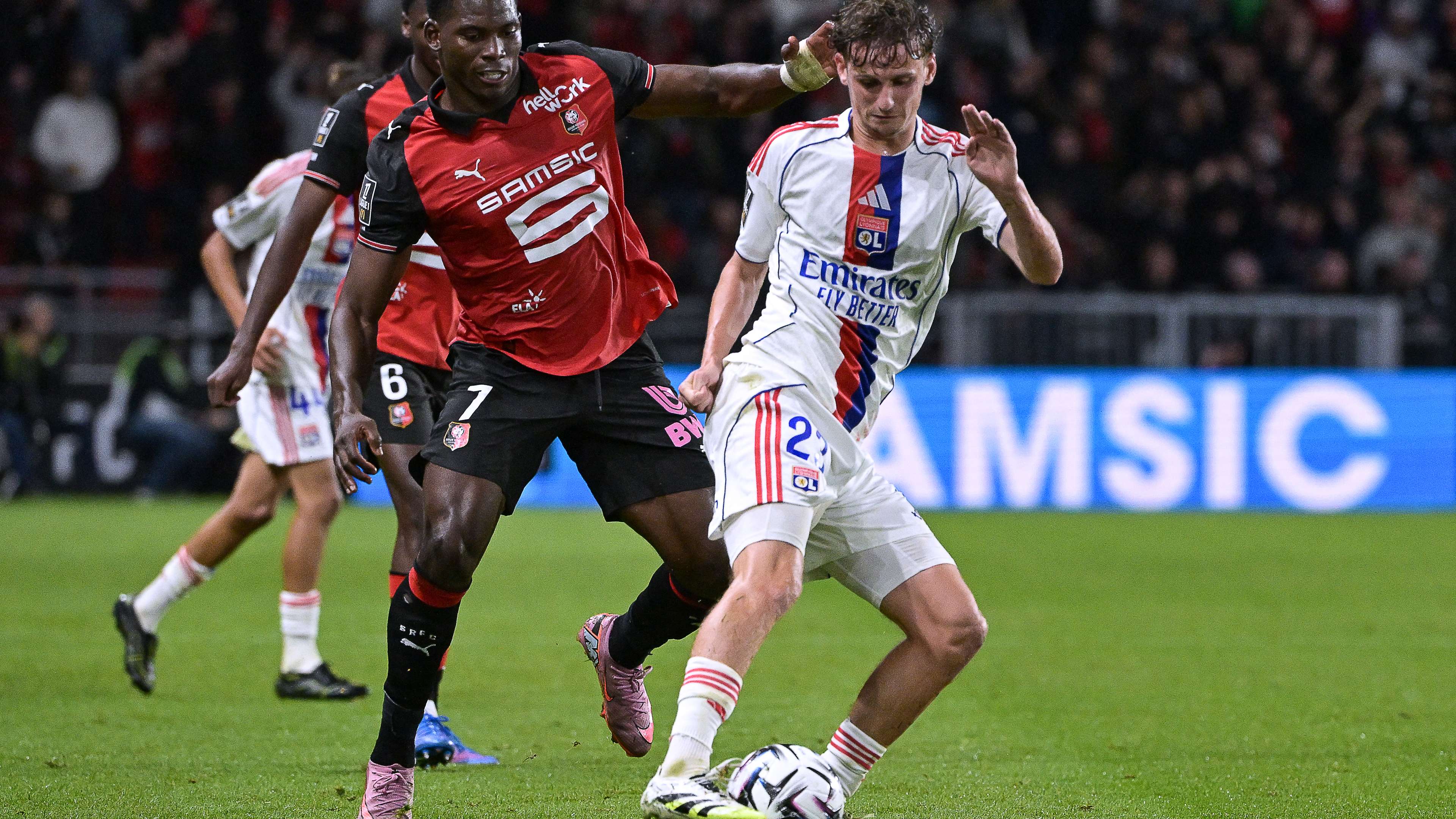 FBL-FRA-LIGUE1-RENNES-LYON