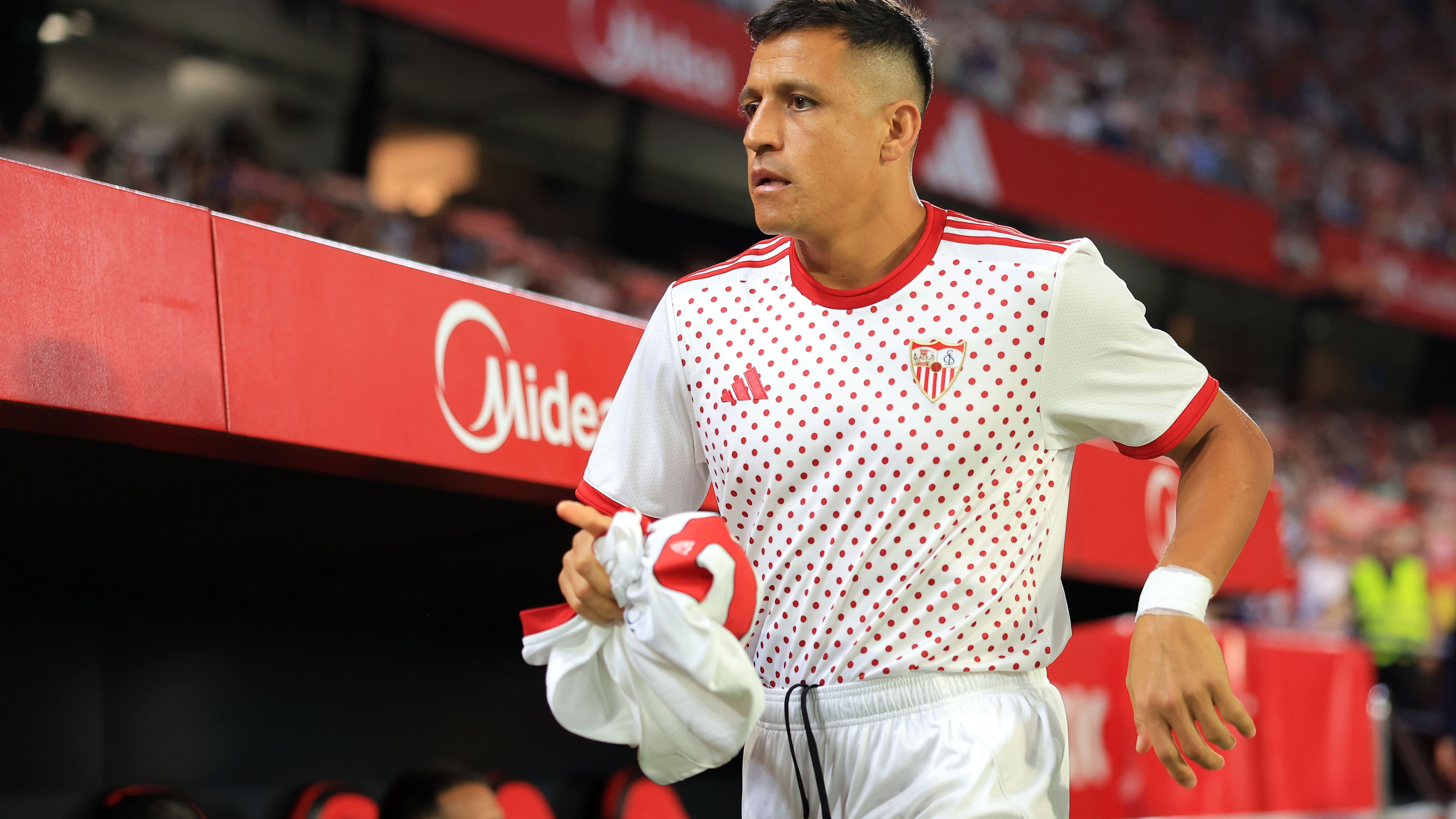 Sevilla FC v Elche CF - LaLiga EA Sports