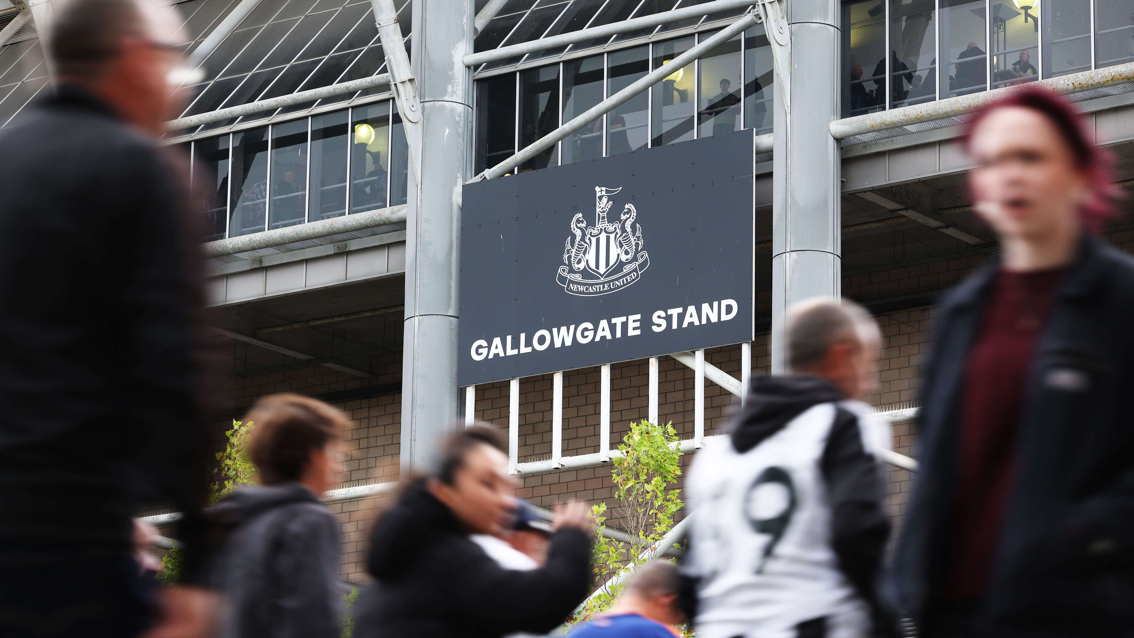 Newcastle United v Wolverhampton Wanderers - Premier League