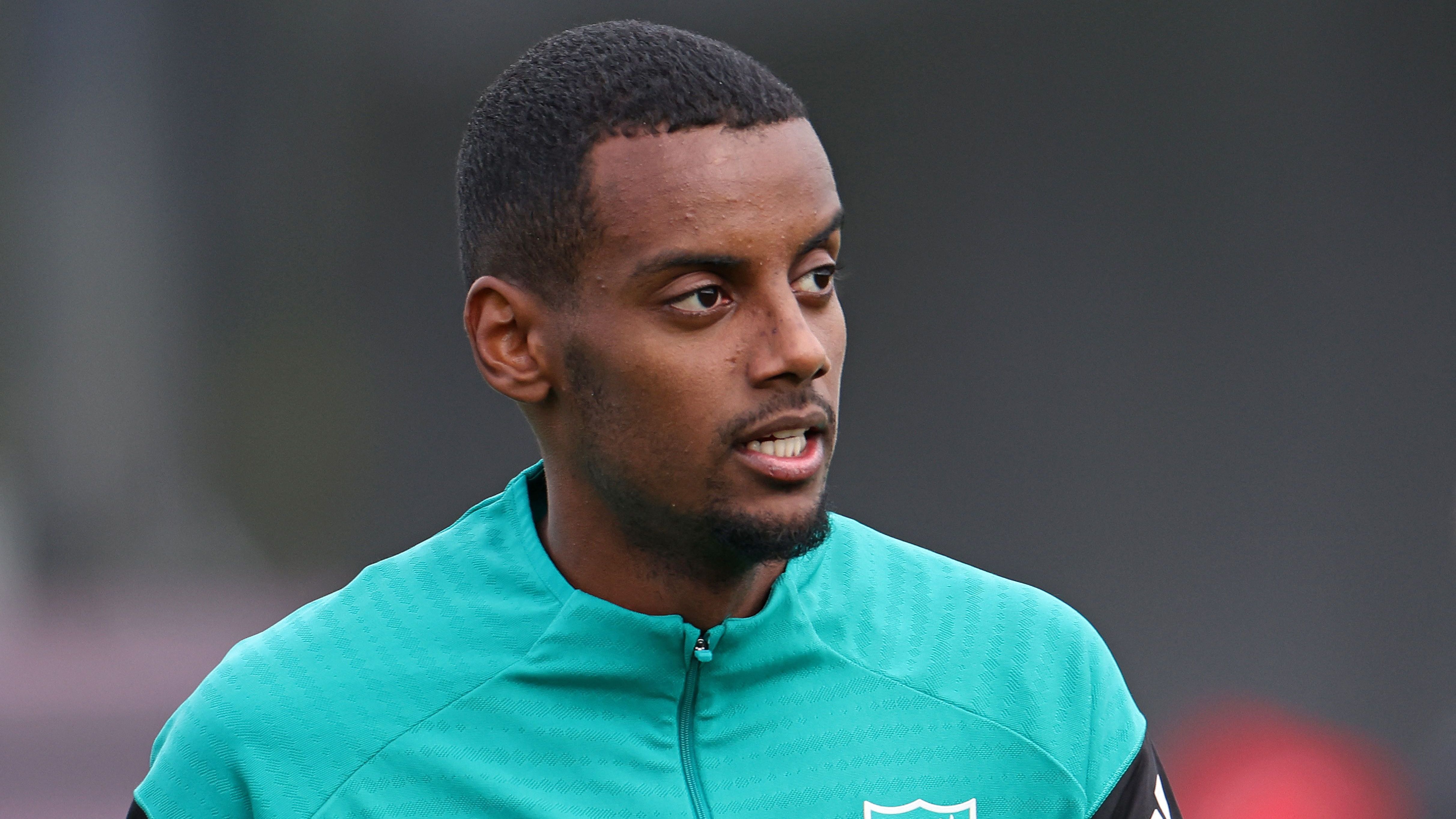 CORRECTION / FBL-EUR-C1-LIVERPOOL-TRAINING