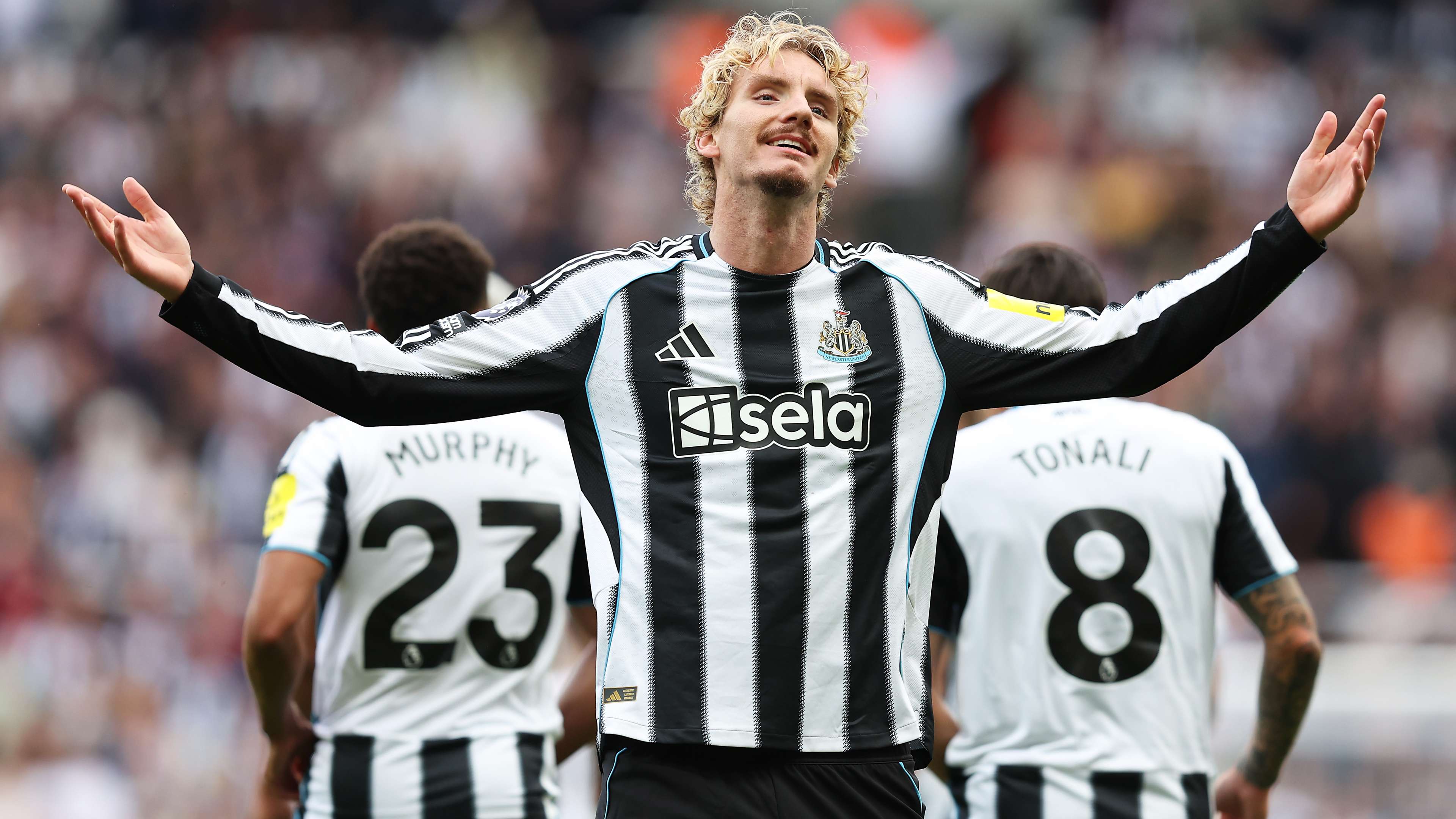 Newcastle United v Wolverhampton Wanderers - Premier League