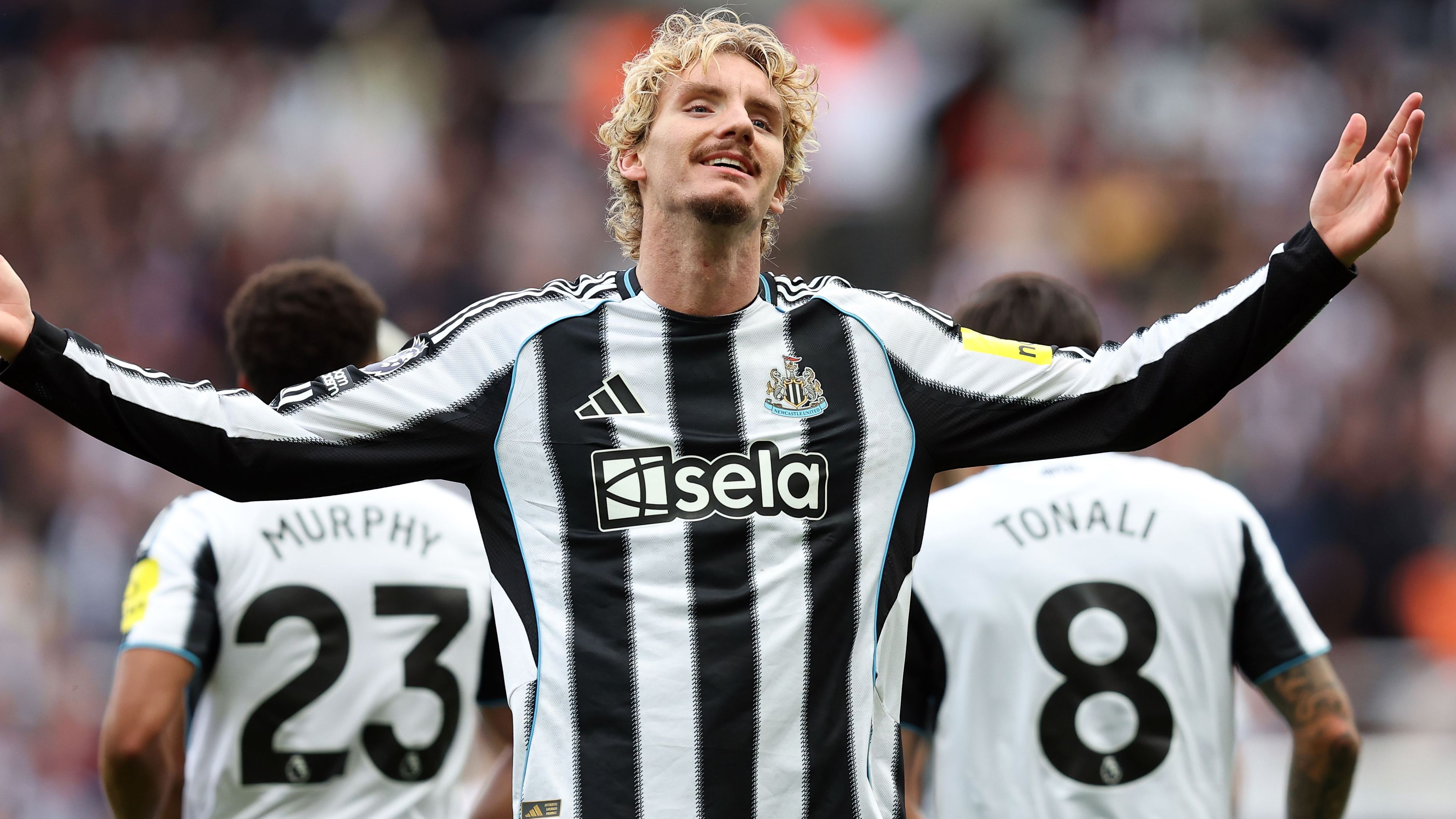 Newcastle United v Wolverhampton Wanderers - Premier League