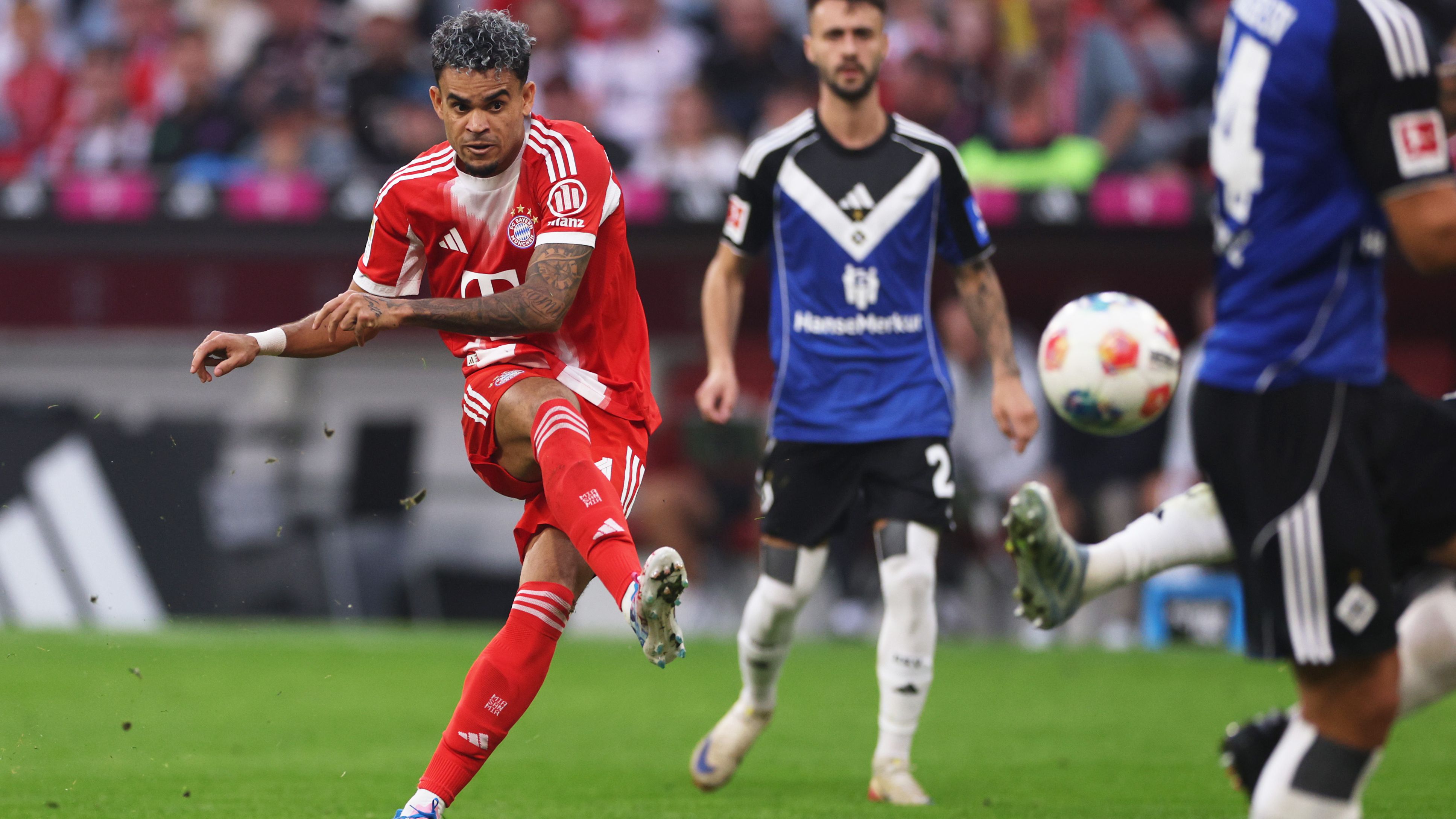 FC Bayern München v Hamburger SV - Bundesliga