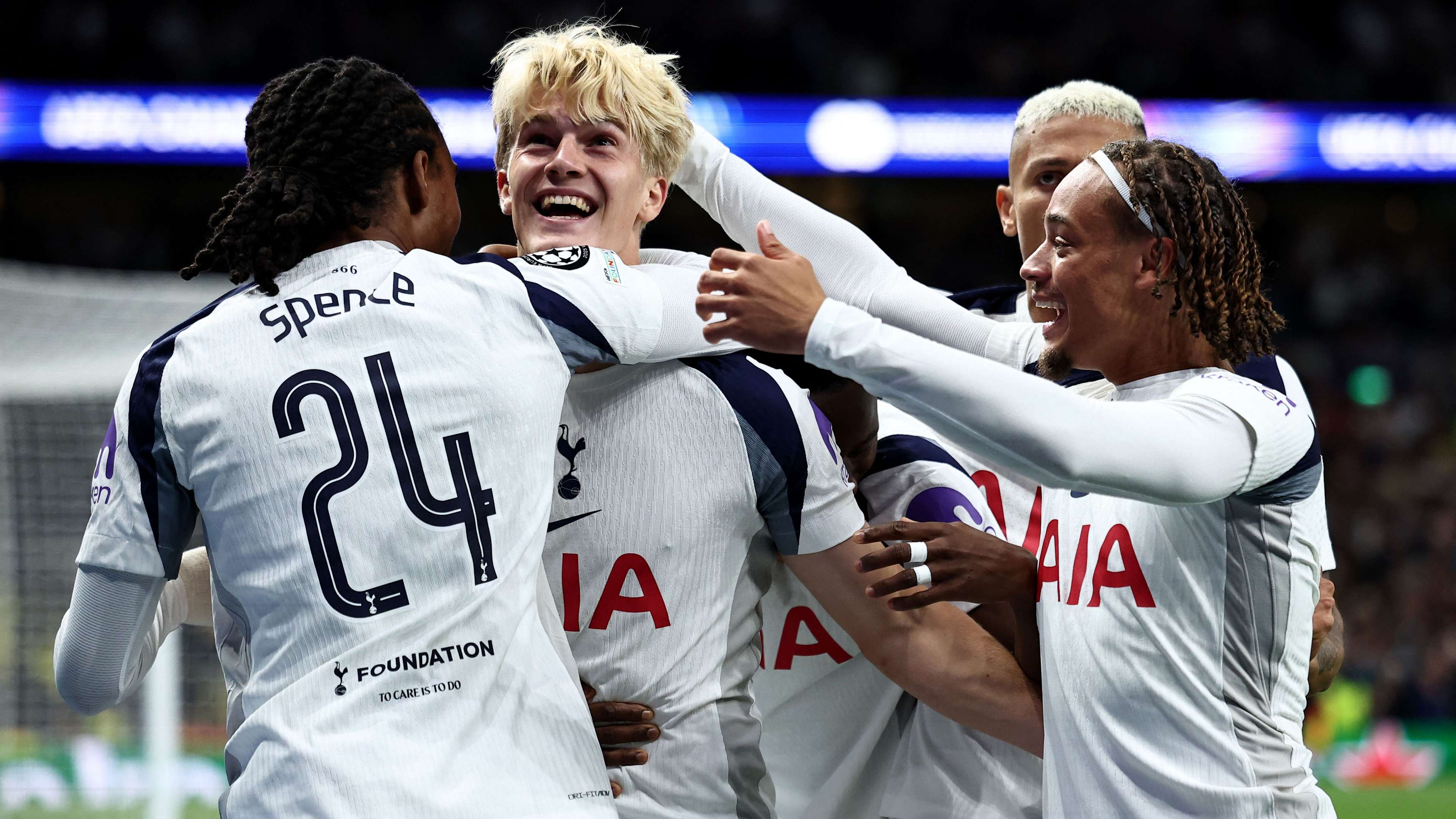 FBL-EUR-C1-TOTTENHAM-VILLARREAL